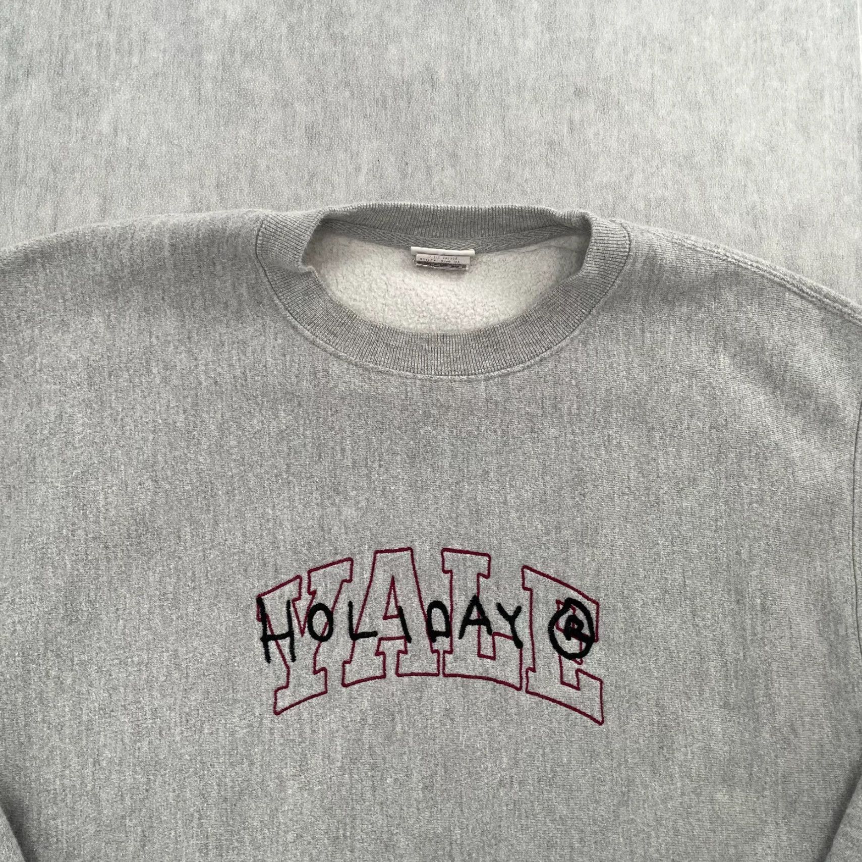Champion VINTAGE Champion Reverse Weave Yale University Sweatshirt Adult Large Crewneck Gray Ivy University Logo 90s Mens Size US L / EU 52-54 / 3 - 3 Thumbnail