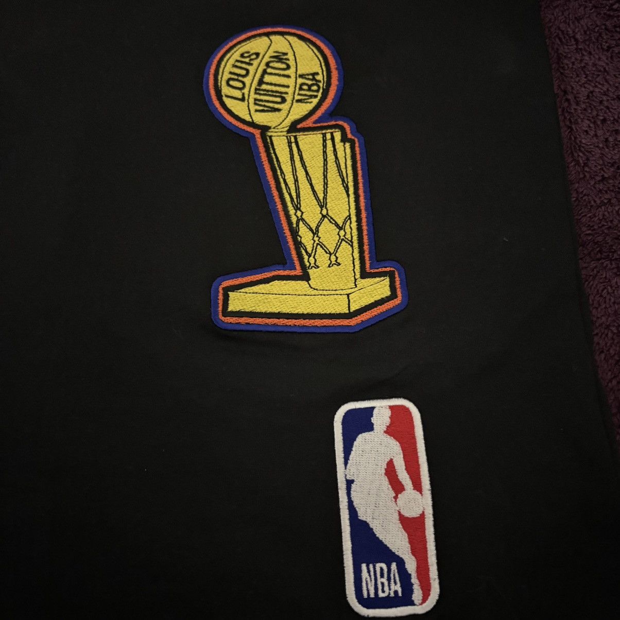 Louis Vuitton × NBA Louis Vuitton NBA Patch Logo T Shirt Size US S / EU 44-46 / 1 - 4 Thumbnail