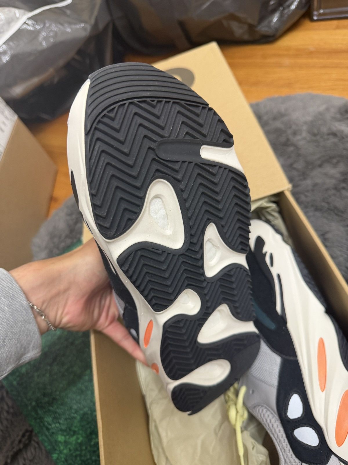 Yeezy Adidas Yeezy 700 size 11 NEW W BOX Size US 11 / EU 44 - 4 Thumbnail