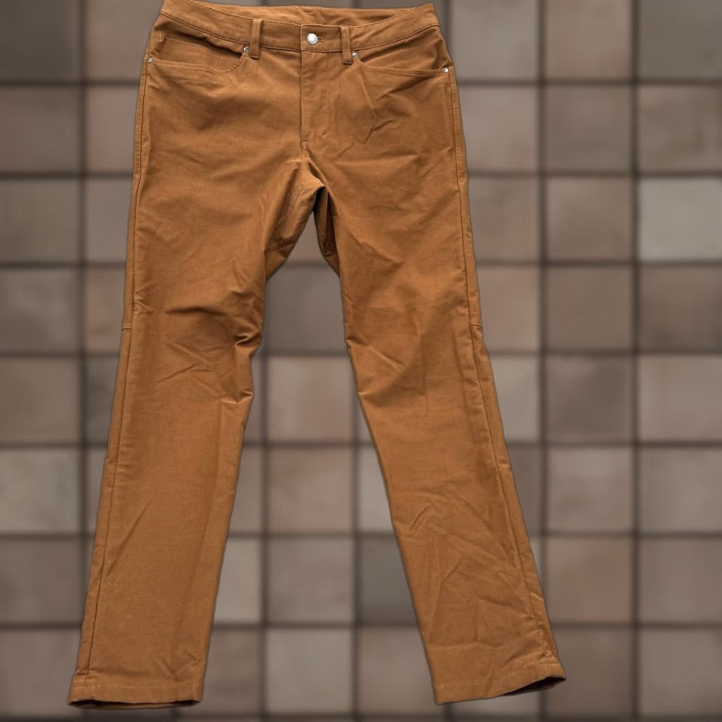 Lululemon Lululemon Pants Mens 32 Brown 5 Pocket Straight Leg Stretch Chino Casual Pants Mens 32 Brown Casual Workwear City Size US 32 / EU 48 - 1 Thumbnail