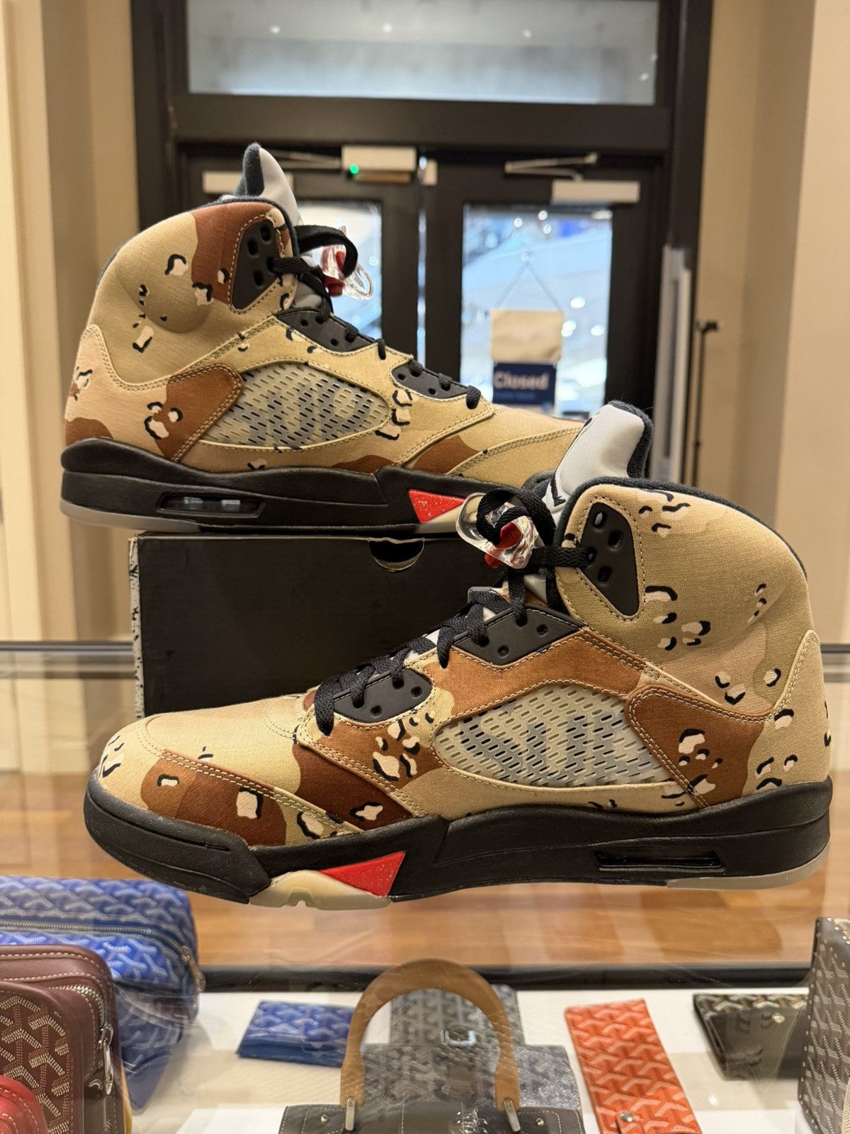 Jordan Brand × Supreme Jordan 5 Retro ‘Supreme Desert Camo’ Size US 14 / EU 47 - 2 Thumbnail