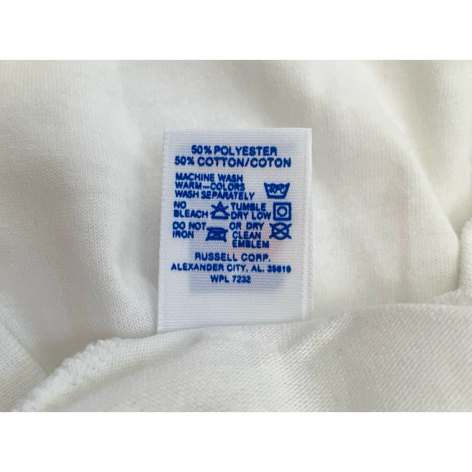 Russell Athletic VINTAGE Russell Athletic T-Shirt Mens L V-Neck 90s Deadstock NWOT White Cotton Blend 1990s Shirts Mens Size US L / EU 52-54 / 3 - 5 Thumbnail