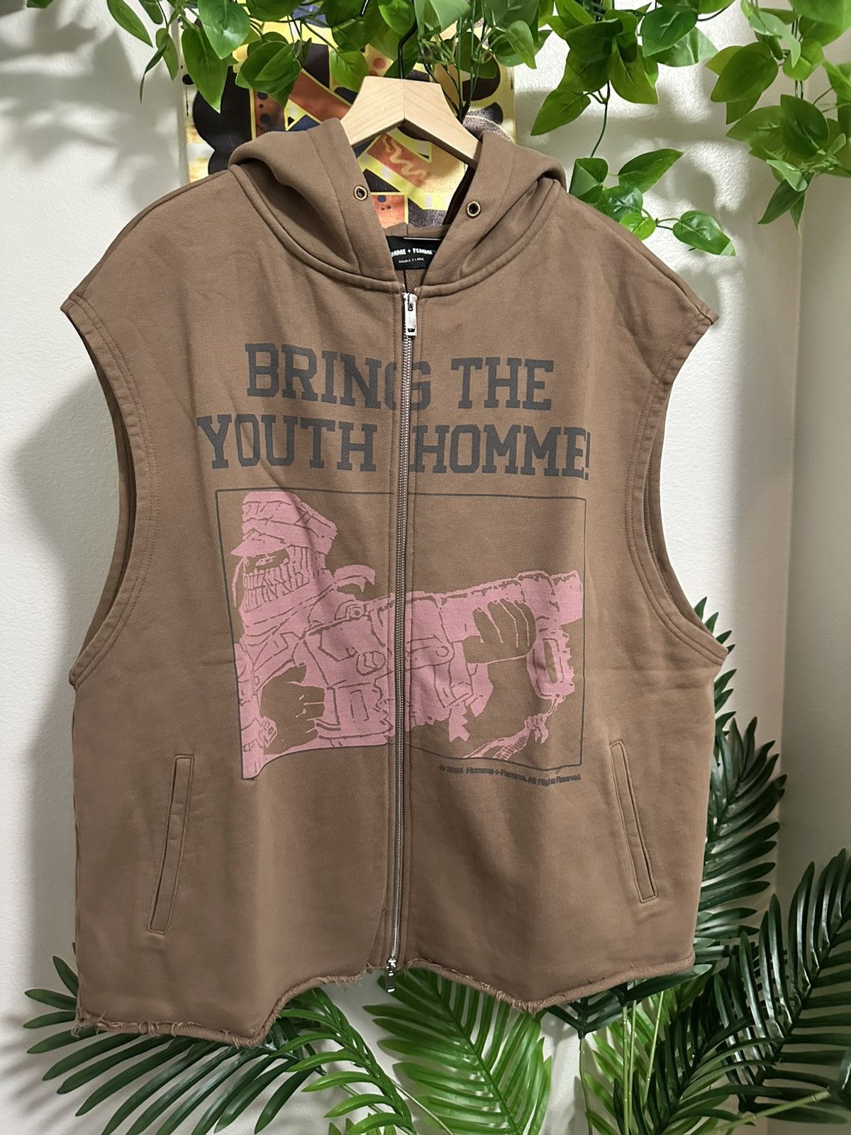 Homme + femme LA guerrilla cutoff sleeveless hoodie
