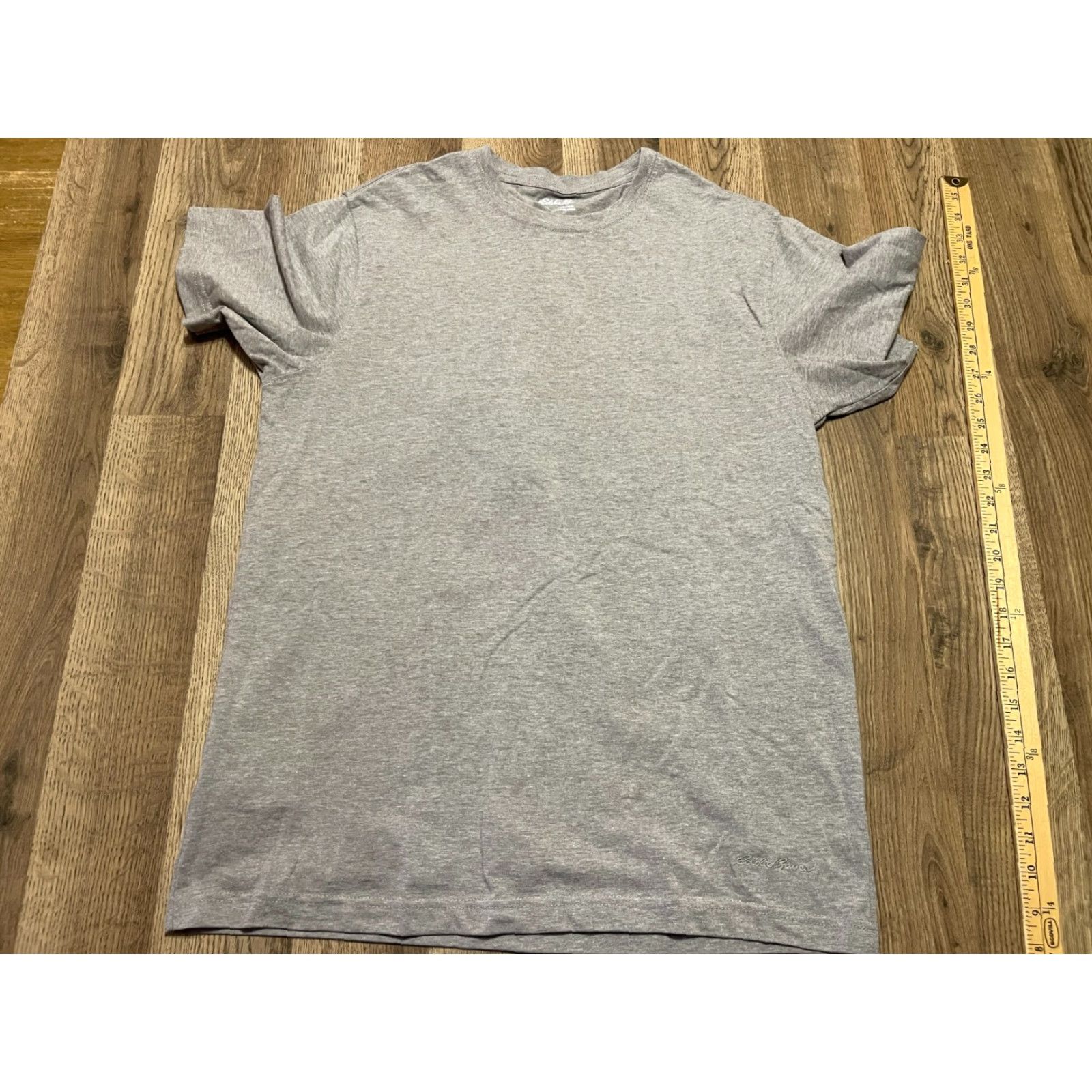Eddie Bauer Eddie Bauer Shirt Men M Gray Short Sleeve Crew Neck Regular T-Shirt, Vintage: No, Pattern: Solid Size US M / EU 48-50 / 2 - 2 Thumbnail