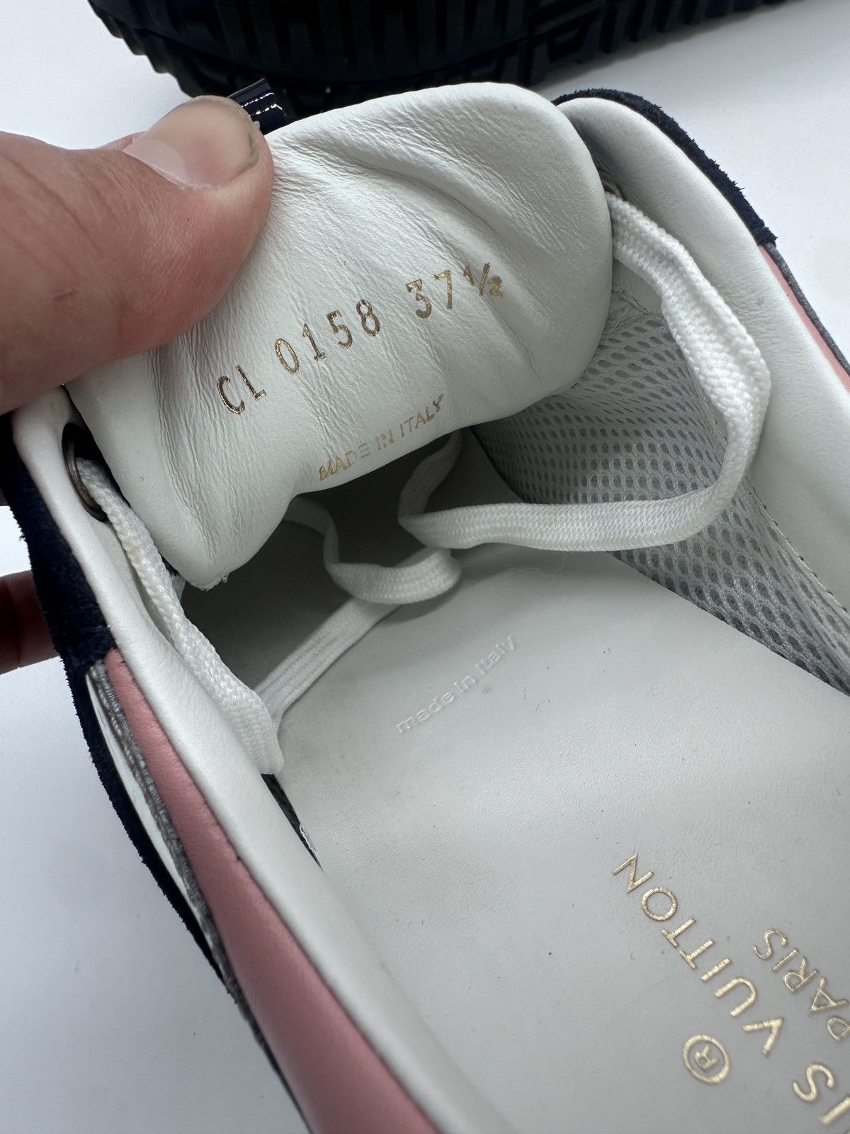 Louis Vuitton Louis Vuitton Runaway Sneakers Women’s 38.5 Brand New in Box Size US 7.5 / IT 37.5 - 8 Thumbnail