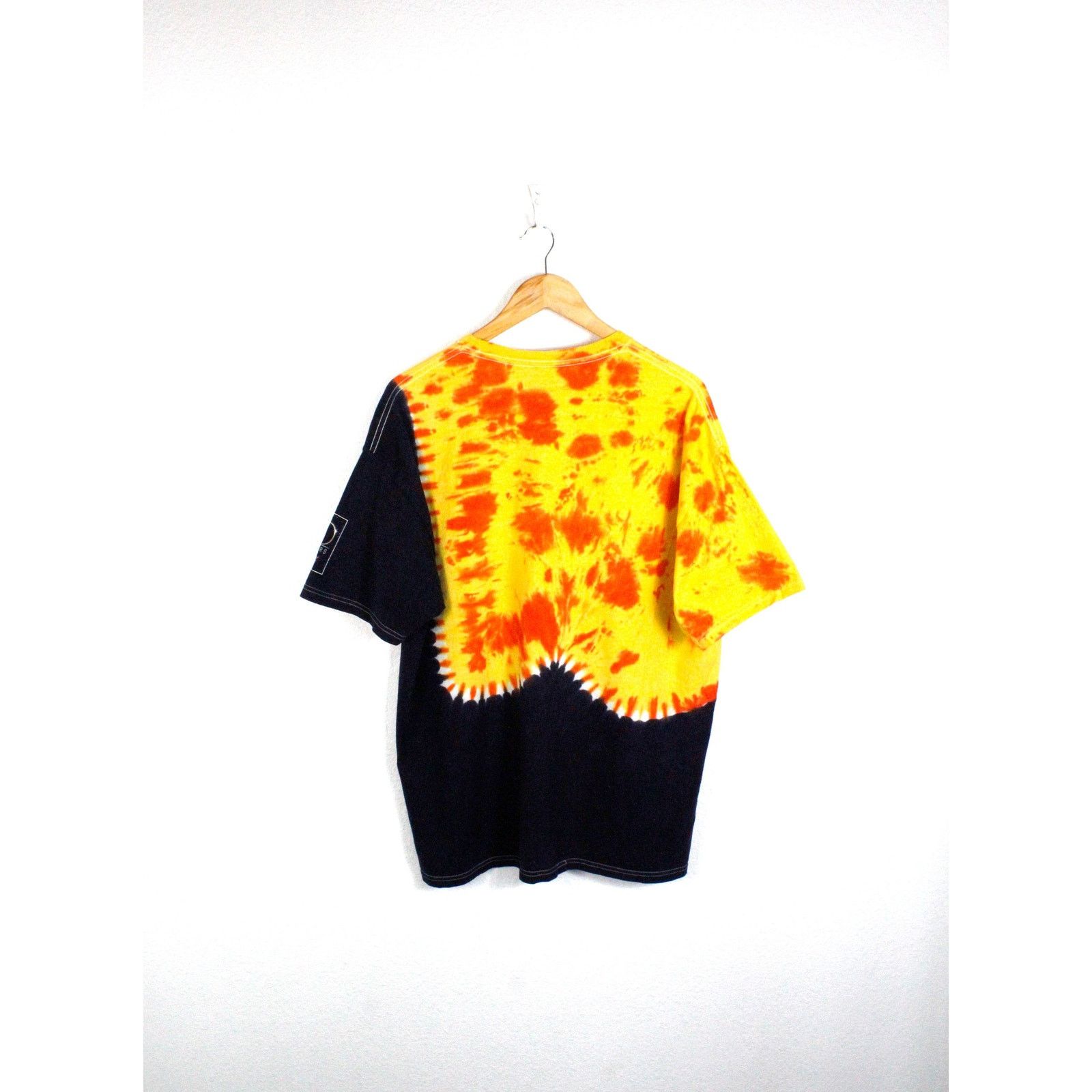Vintage Vintage Kennedy Space Center Launch Tie Dye Tee T-shirt 90s Size US XL / EU 56 / 4 - 7 Thumbnail