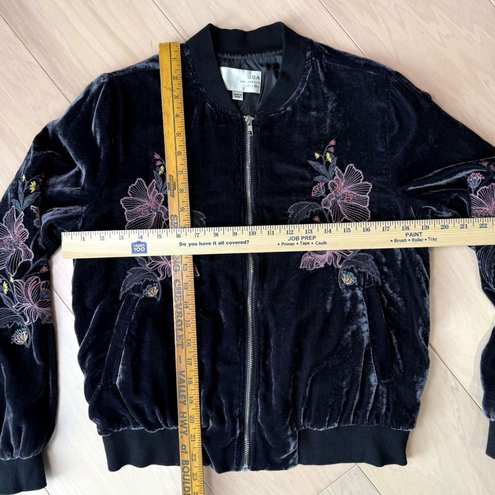Velvet JOA Jacket Women's Medium Black Velvet Embroidered Full Zip Bomber Shirt Size M / US 6-8 / IT 42-44 - 2 Thumbnail