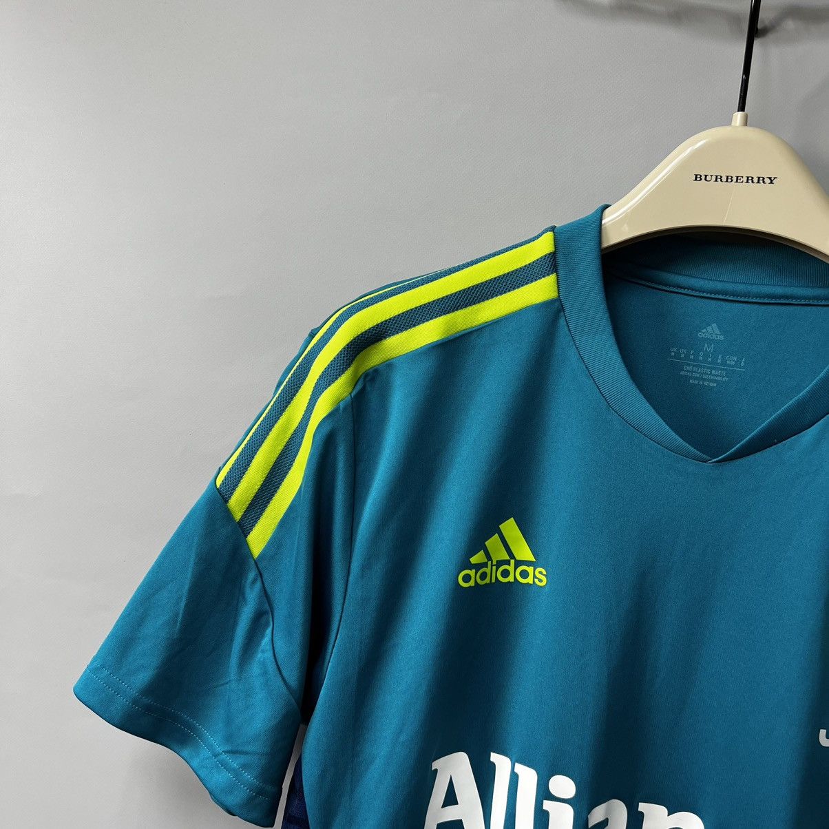 Adidas Adidas Juventus FC Football Soccer Jersey T Shirt Men’s M Size US M / EU 48-50 / 2 - 8 Thumbnail