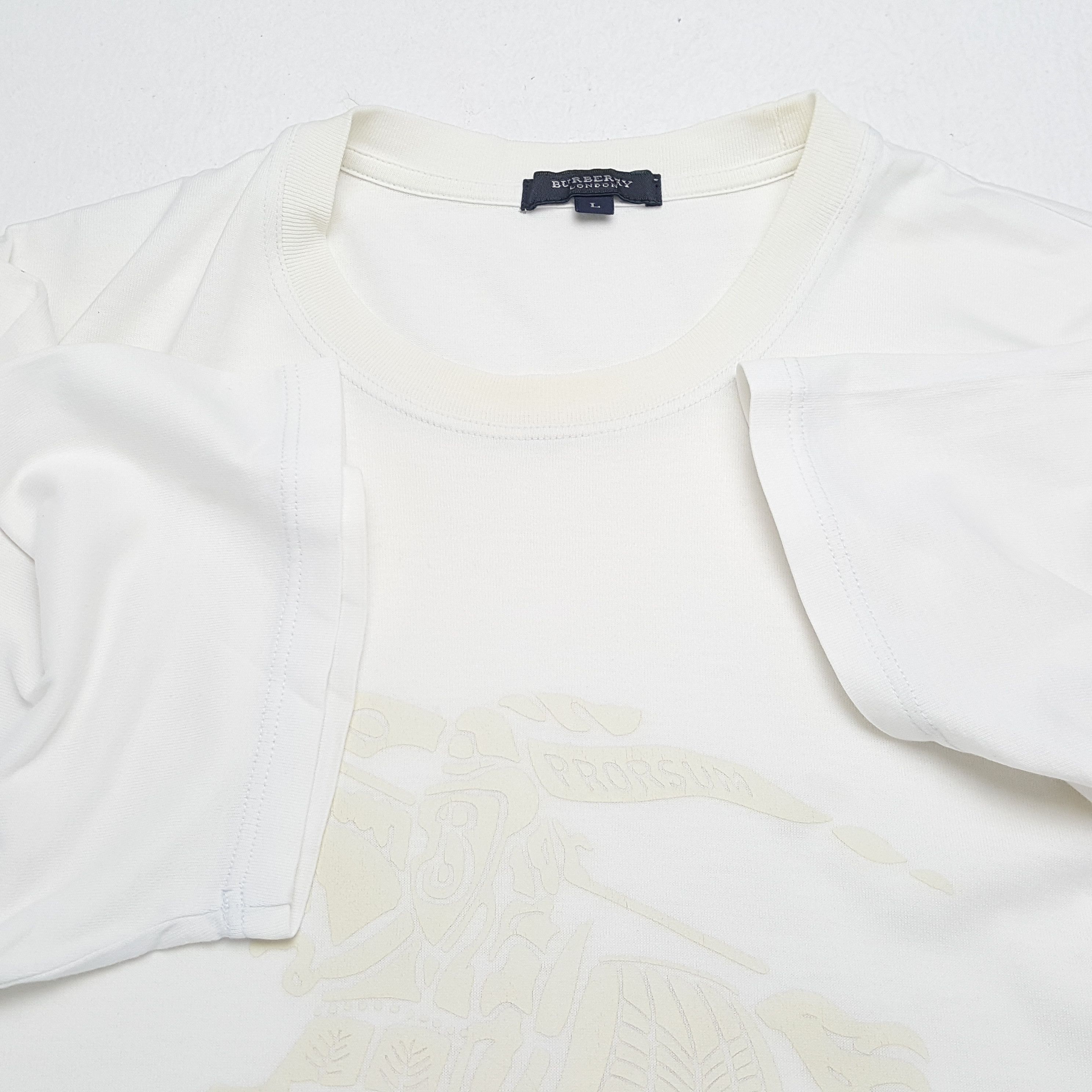 Burberry × Vintage Vintage BURBERRY LONDON Fashion Brand T-Shirts Size US L / EU 52-54 / 3 - 6 Thumbnail
