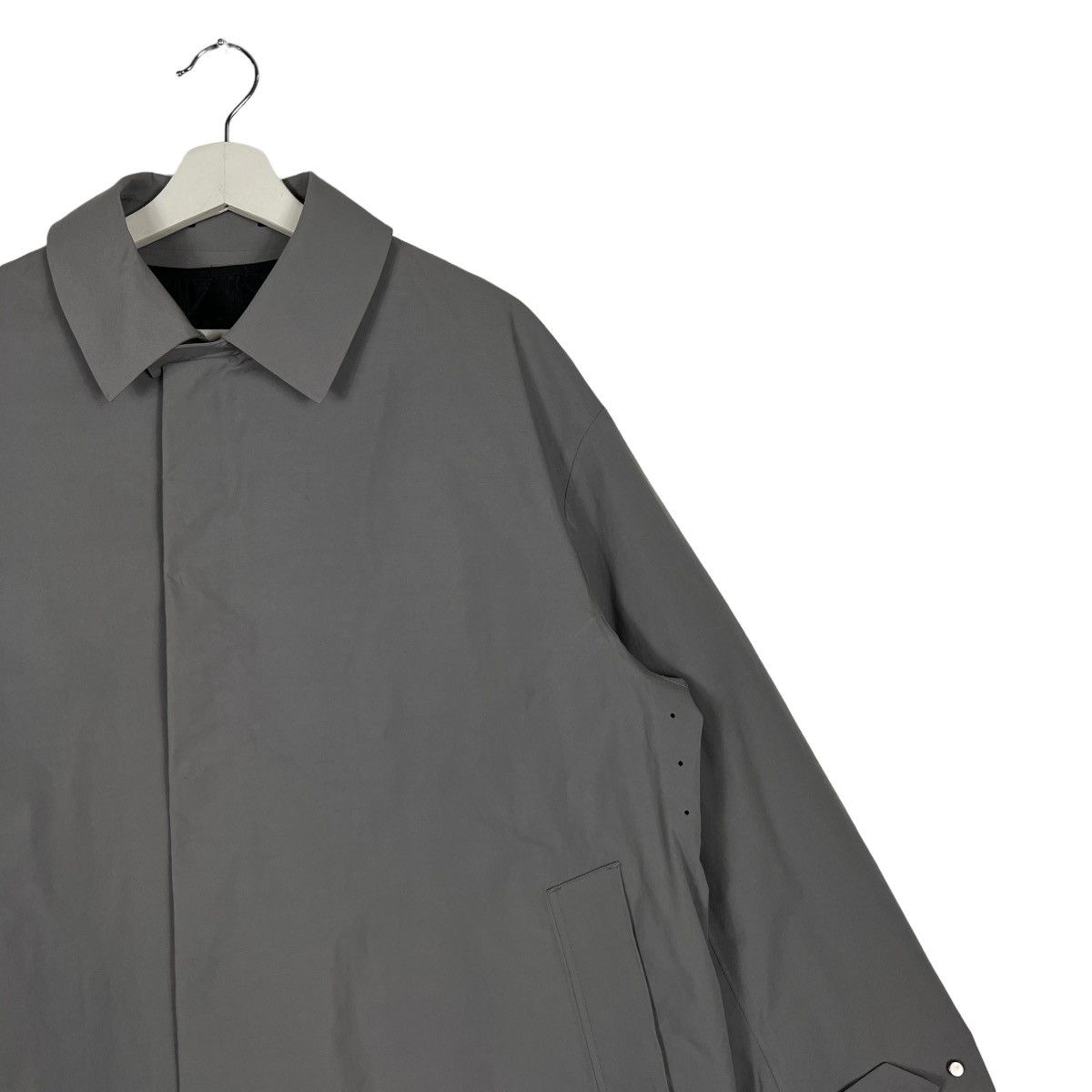 Attachment 🔥 RARE SAMPLE ATTACHMENT MINIMALISM INSULATION RAINCOATS Size US L / EU 52-54 / 3 - 7 Thumbnail