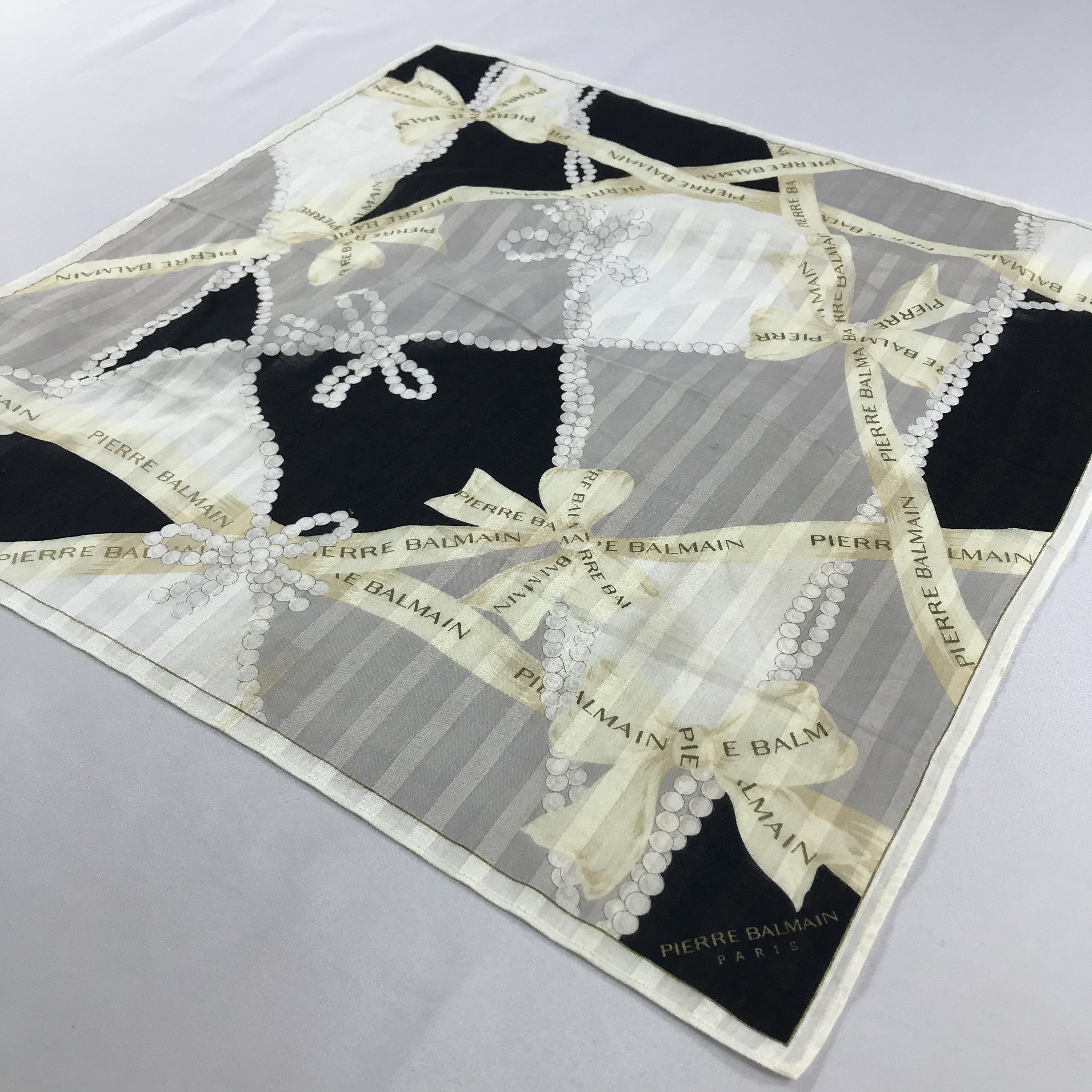 Pierre Balmain × Vintage Pierre Balmain Bandana / Handkerchief / Neckerchief - S2247 Size ONE SIZE - 2 Thumbnail