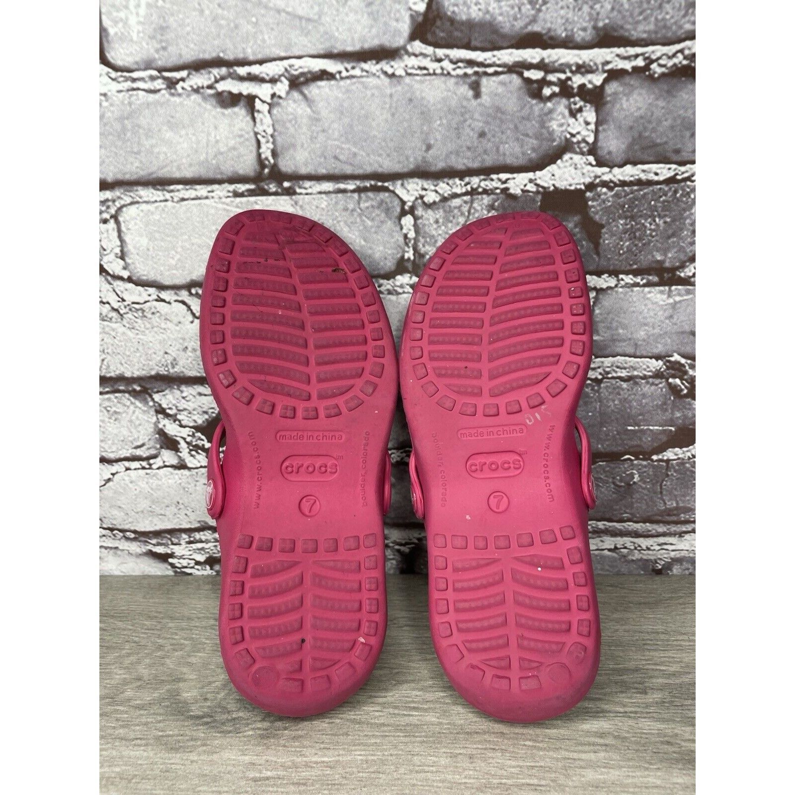 Crocs Crocs Pink Rubber Slides Lightweight Wedge Comfort Sandals W Size US 7 / IT 37 - 8 Thumbnail