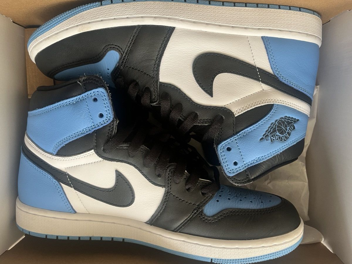 Nike Air Jordan 1 Retro OG High UNC Toe Size US 9.5 / EU 42-43 - 6 Thumbnail