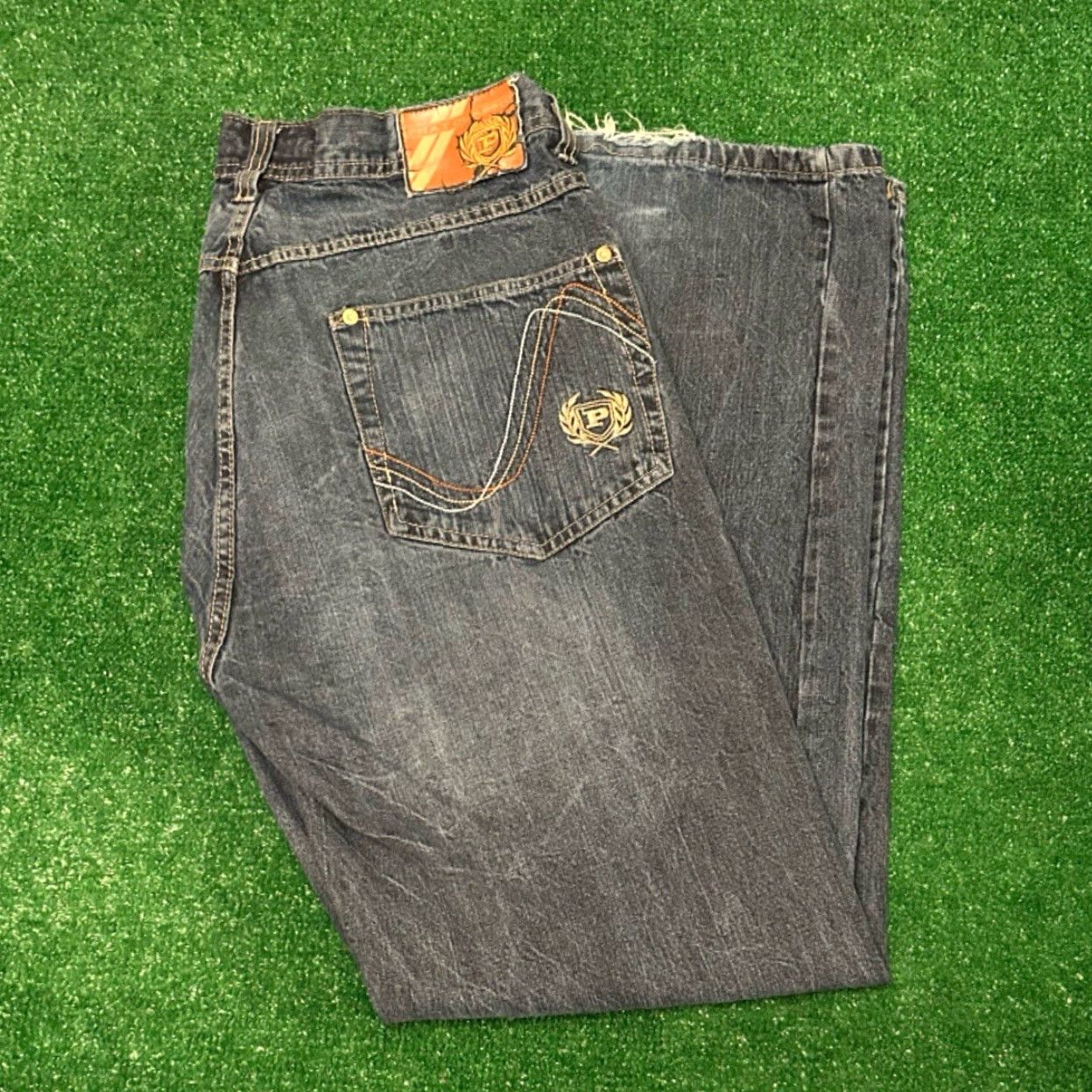 Phat Farm VINTAGE Phat Farm Jeans Baggy Skater Grunge Y2K VTG Mens 38 Distressed Wide-Leg 38x32 Jeans Distressed Mens Size US 38 / EU 54 - 7 Thumbnail