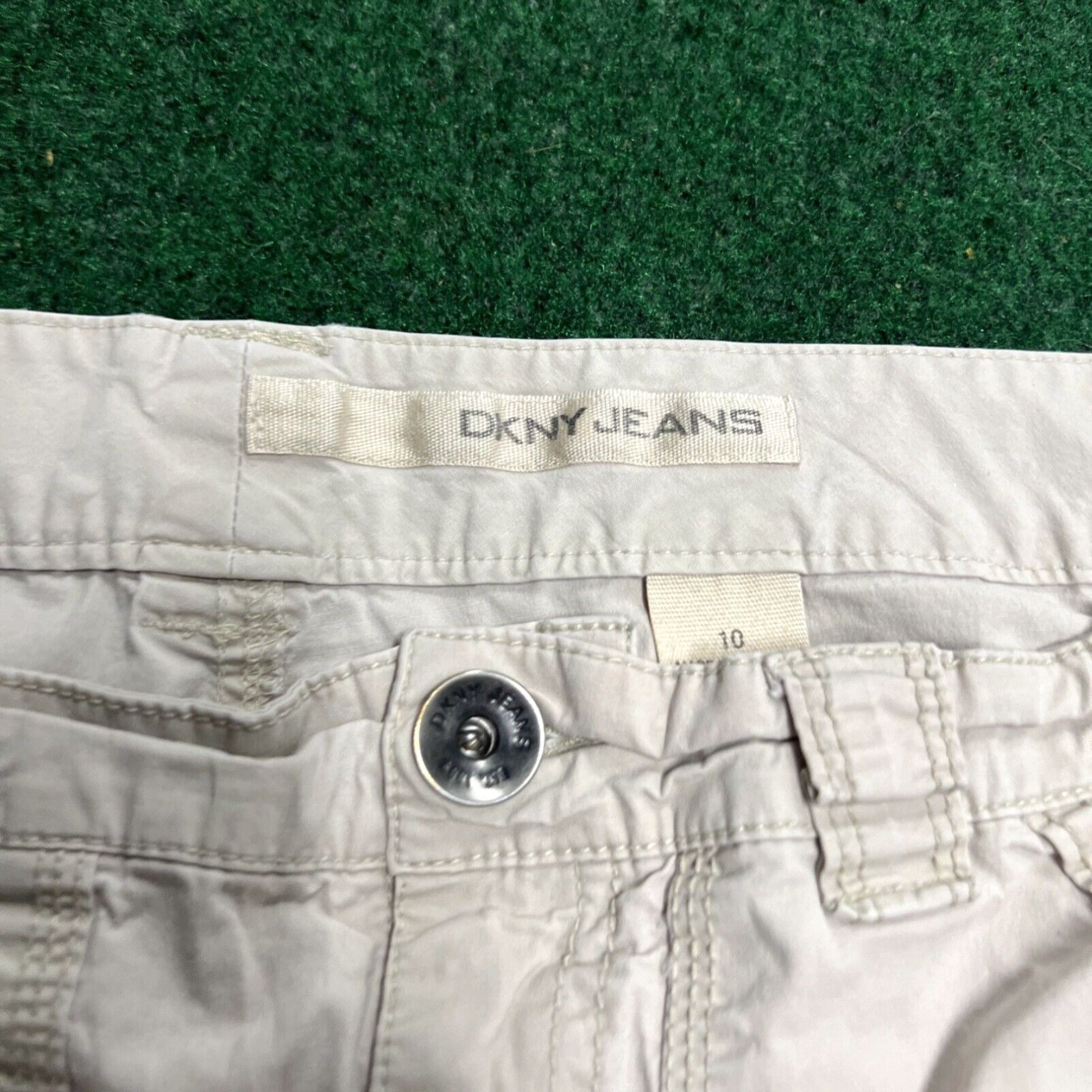 DKNY DKNY Active Cropped Wide Baggy Cargo Pants Women’s Size 10 Y2k Beige Size 32" / US 10 / IT 46 - 4 Thumbnail