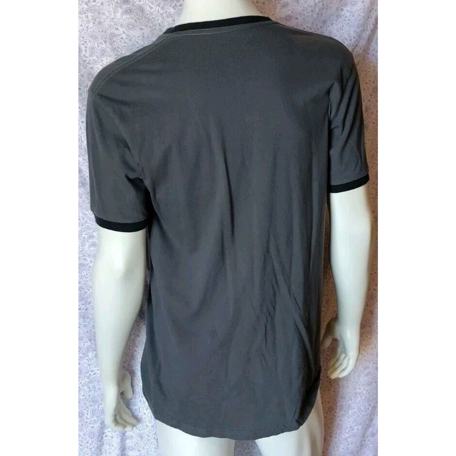 Hard Rock Cafe Used Vintage Style Hard Rock Cafe Miami Gray Shirt Size L Size US L / EU 52-54 / 3 - 3 Thumbnail