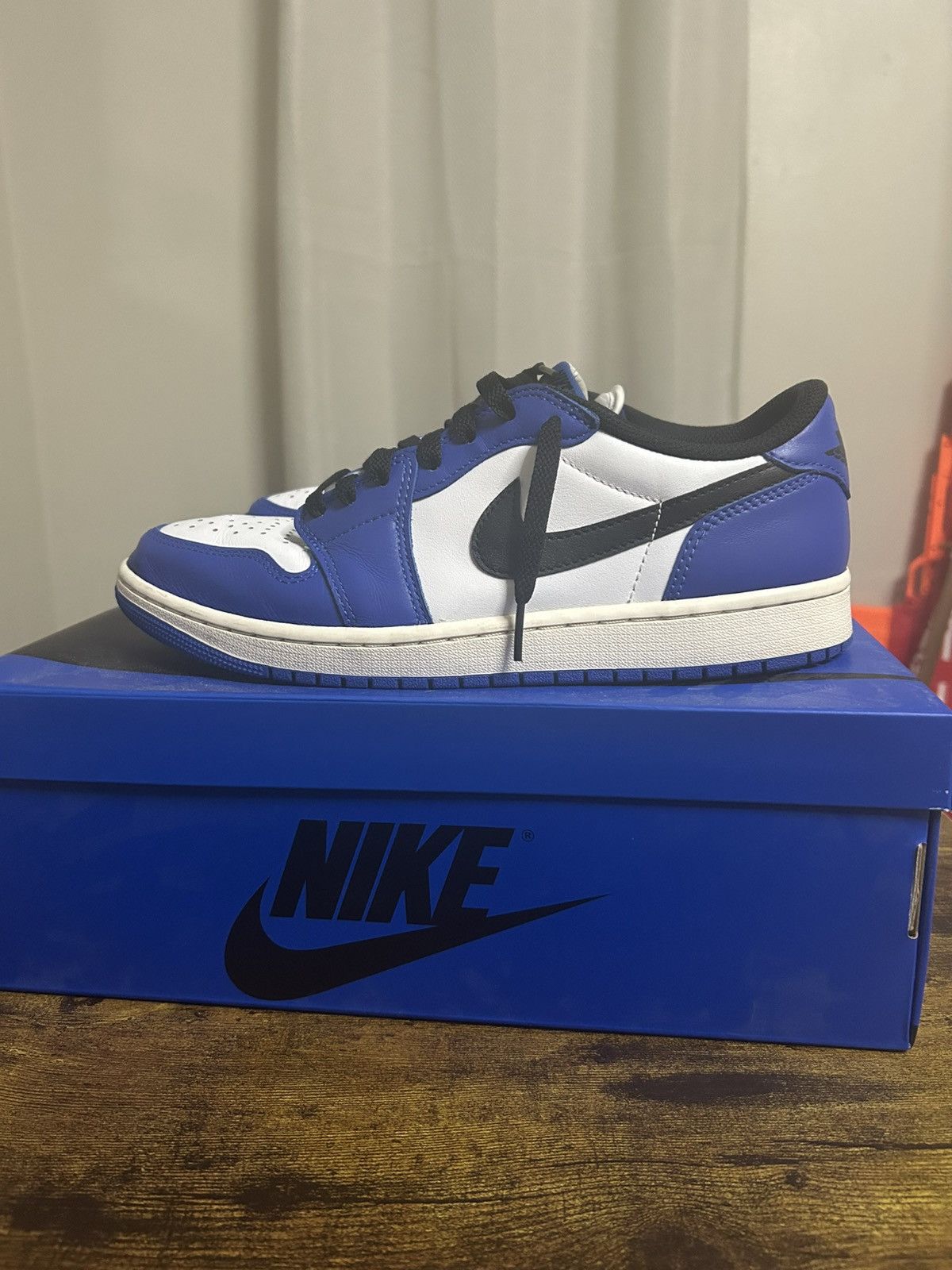 Jordan Brand Jordan 1 low game royal Size US 10 / EU 43 - 4 Thumbnail