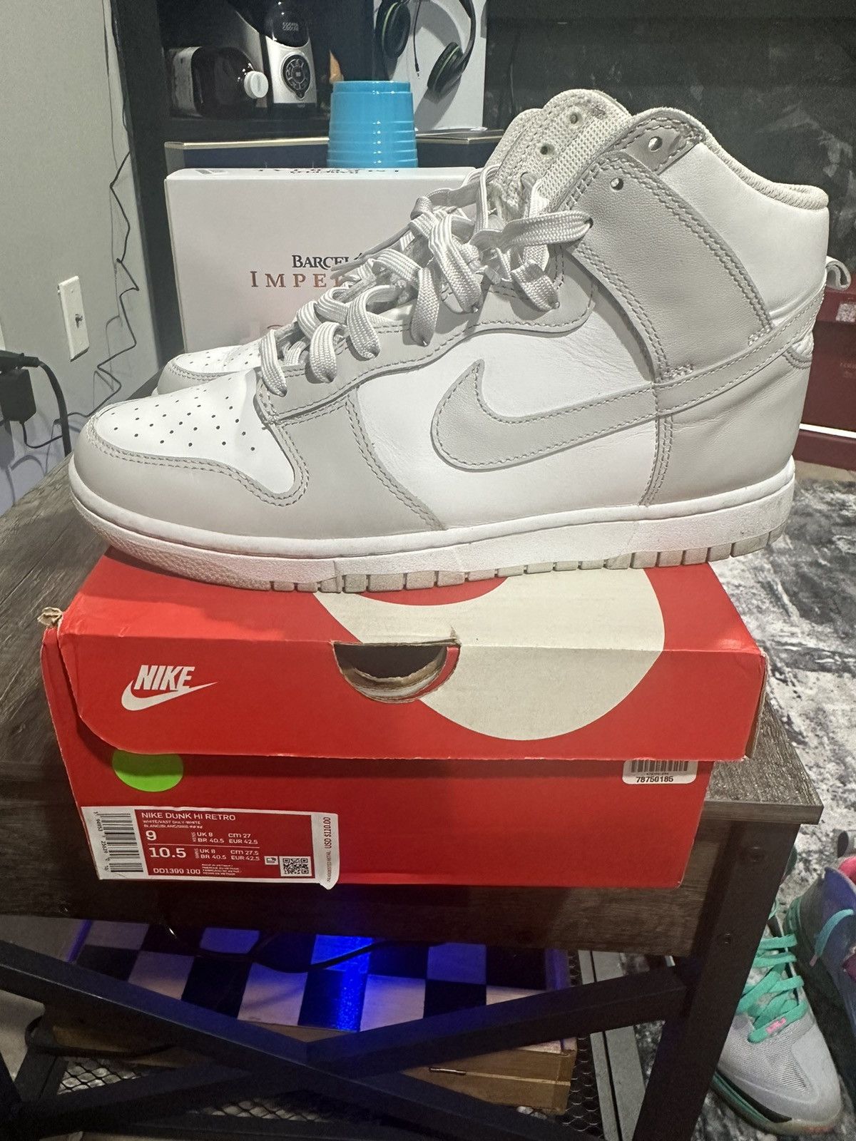 Nike NIKE DUNK HI RETRO Size US 9 / EU 42 - 2 Thumbnail