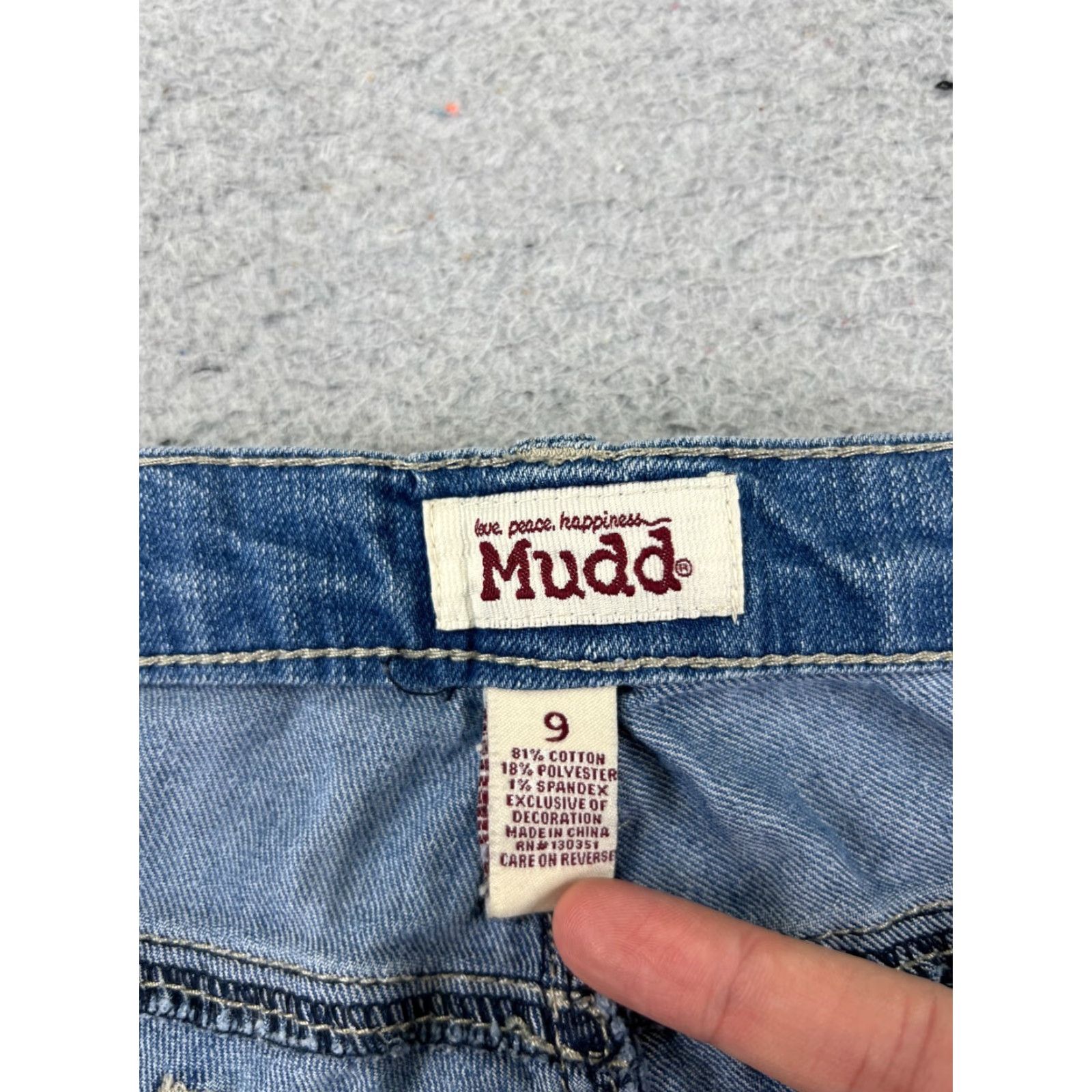Denime Mudd Womens Blue Denim Cut-Off Shorts 28x4 Embroidered Floral 9 Distressed Cotton Casual Update Size 30" / US 8 / IT 44 - 7 Thumbnail
