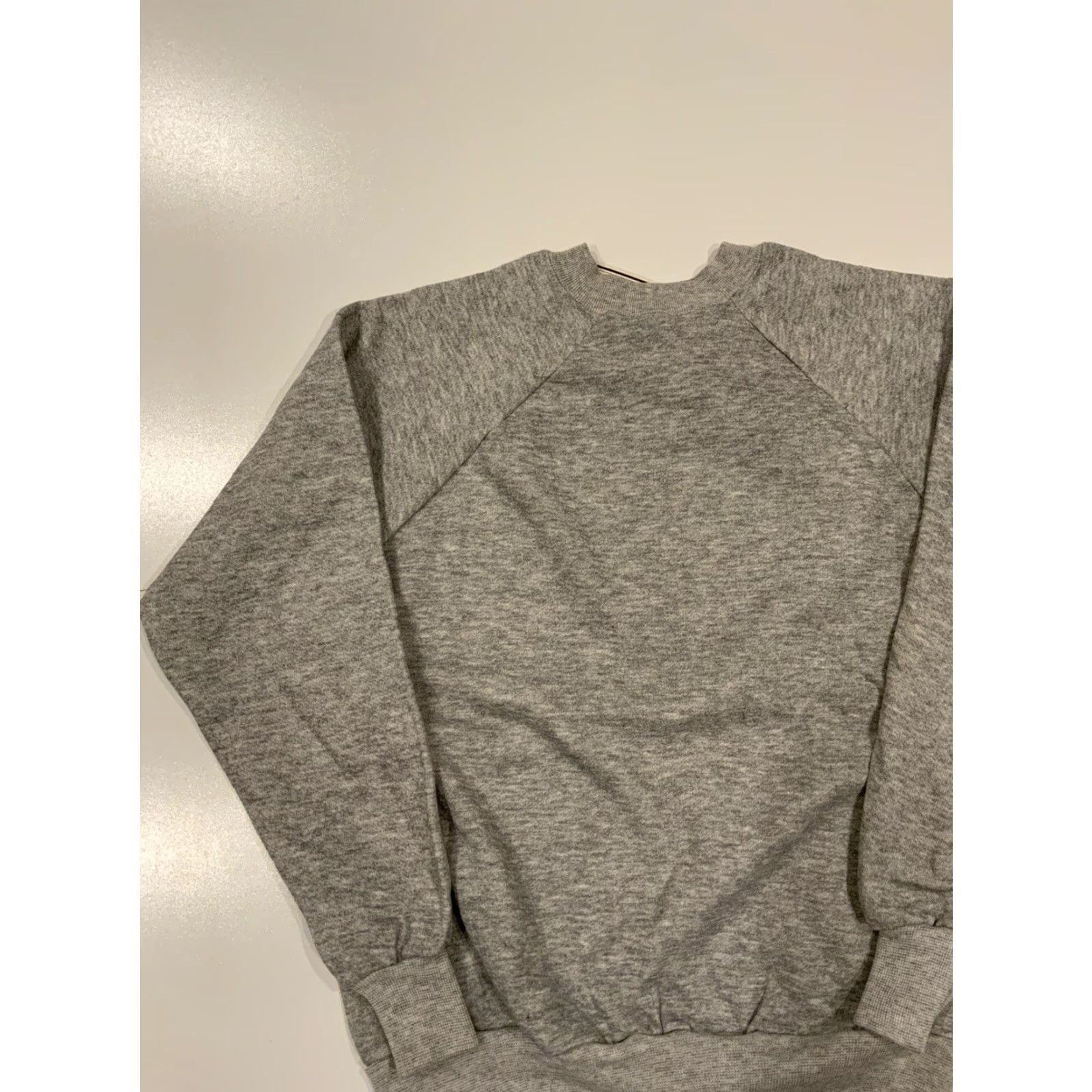 Vintage VINTAGE NWT Old Stock Coldsweat Phys Ed Dept. Bears Crewneck Sweatshirt L Gray Men Sweatshirt Size US L / EU 52-54 / 3 - 4 Thumbnail