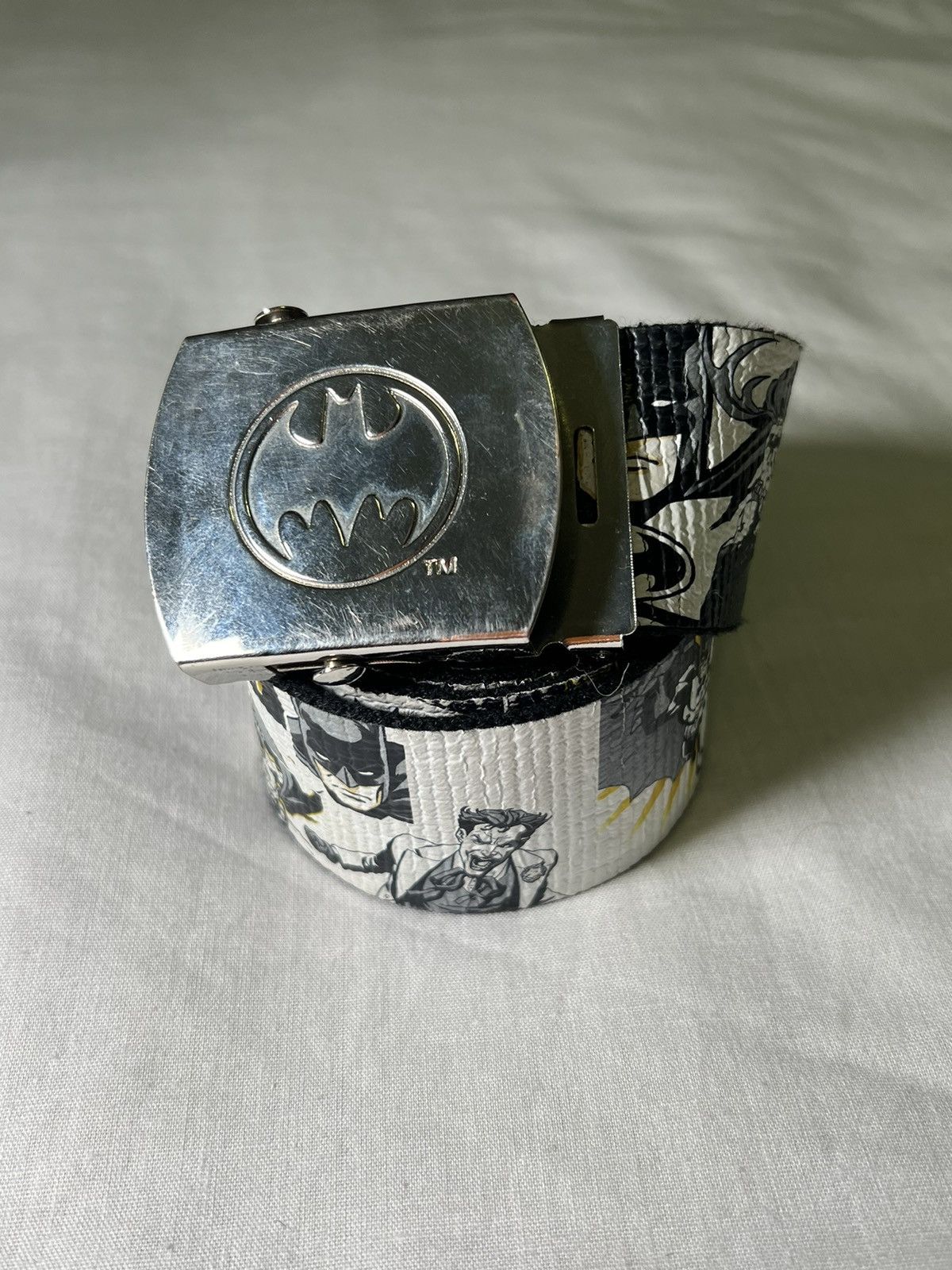 DC Comics Vintage Batman DC comics belt buckle y2k style Size 32 - 2 Thumbnail