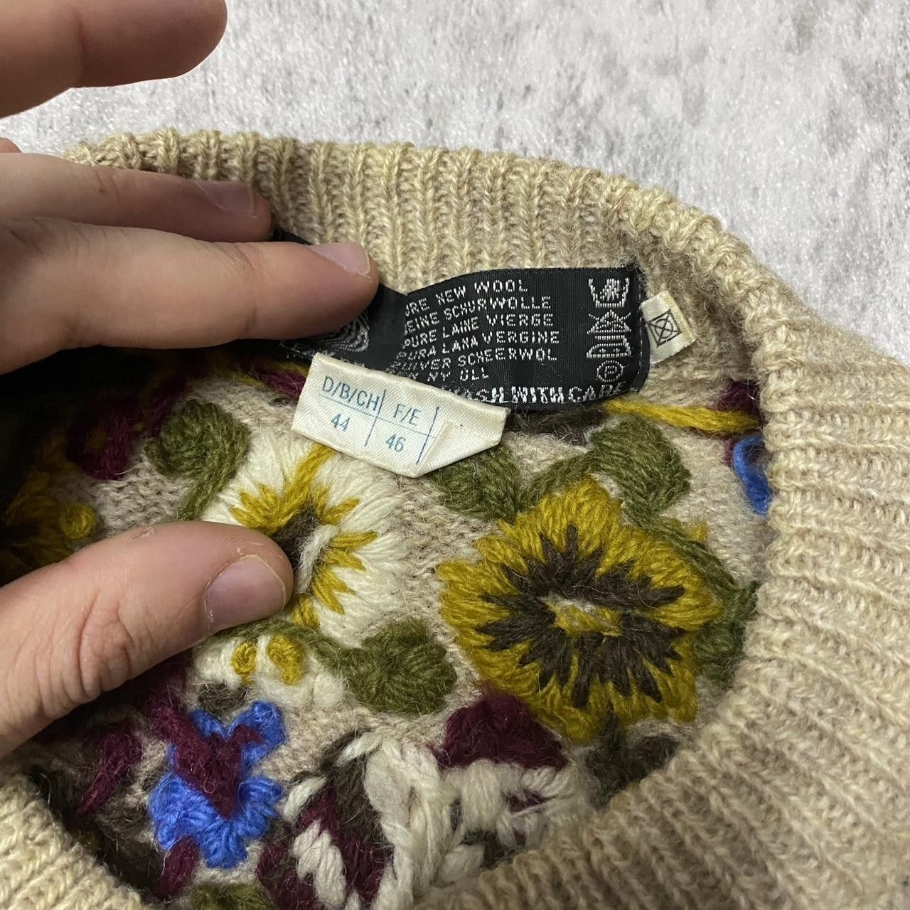 Other Floral embroidered cream wool cardigan Size US M / EU 48-50 / 2 - 4 Thumbnail