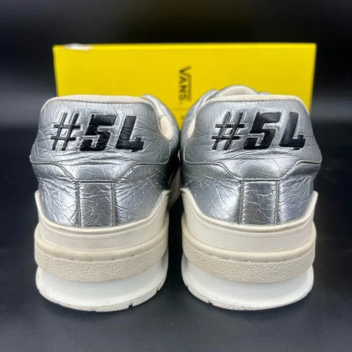 Louis Vuitton Louis Vuitton Metallic Low-Top Sneakers for Men -2508 Size US 10.5 / EU 43-44 - 2 Thumbnail