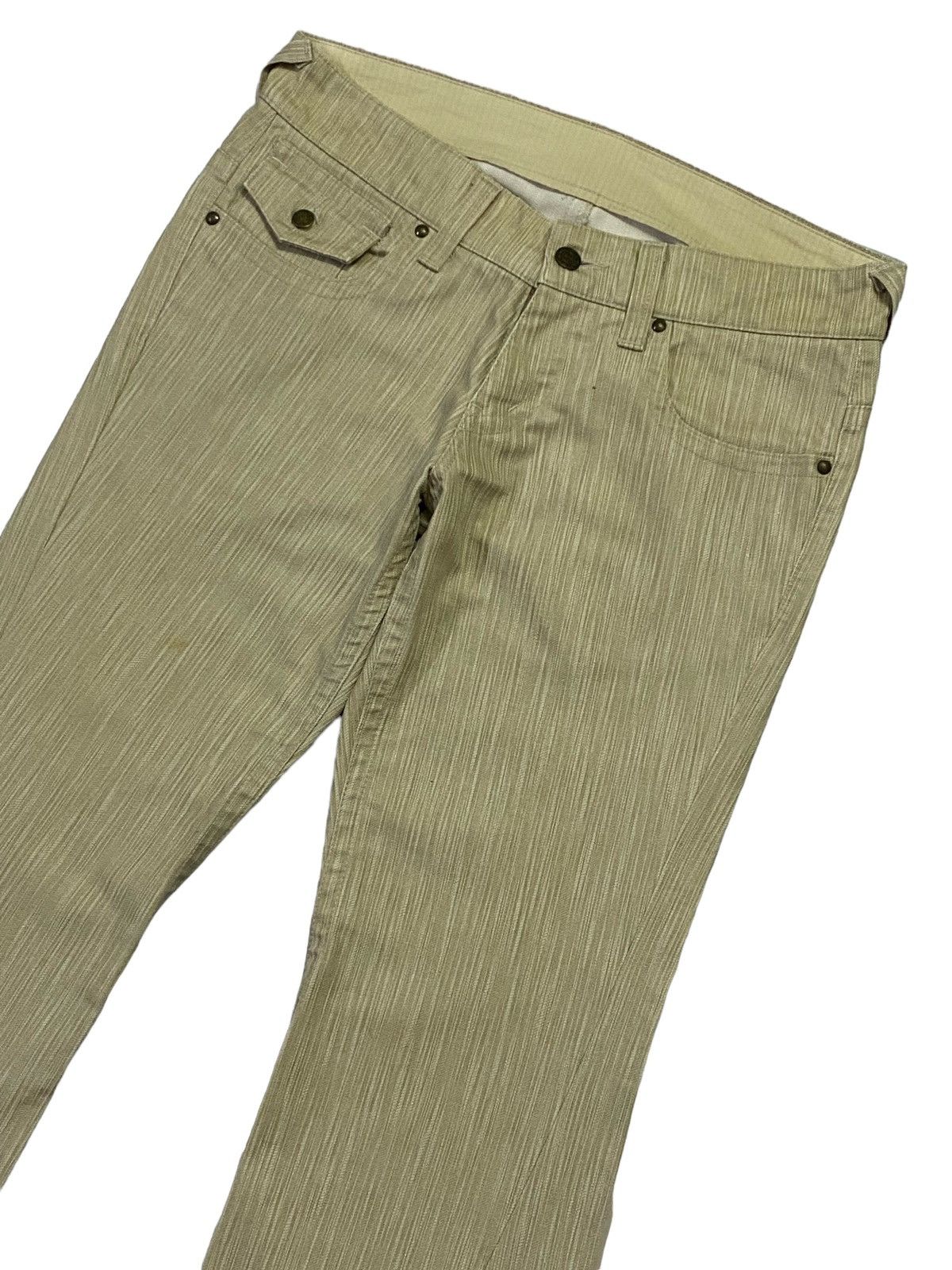 Tornado Mart 💃Tornado Mart Flare Embossed Stripes Spiral Cut Jeans Size US 32 / EU 48 - 17 Thumbnail