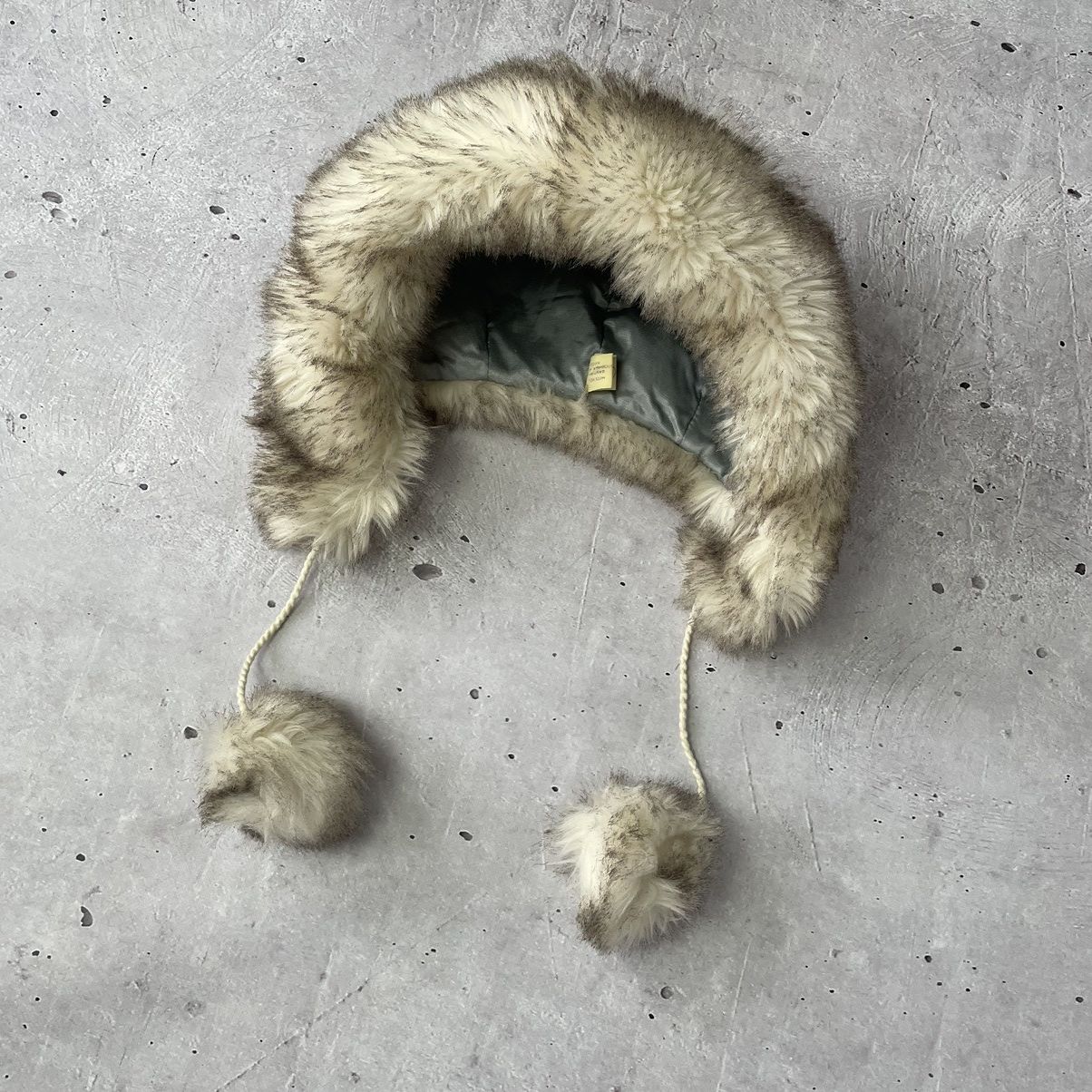 Other Vintage Y2K archival style faux fur USHANKA trapper hat Size ONE SIZE - 6 Thumbnail