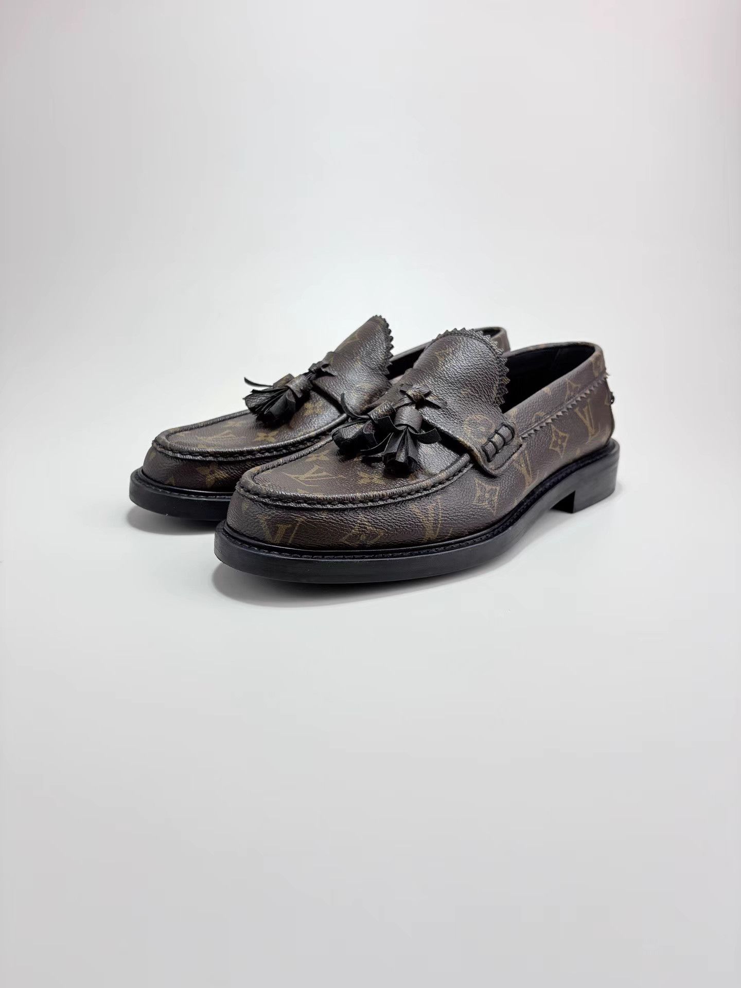 Louis Vuitton LOUIS VUITTON Brown Monogram Full Logo Loafers K1 Size US 9 / EU 42 - 1 Thumbnail