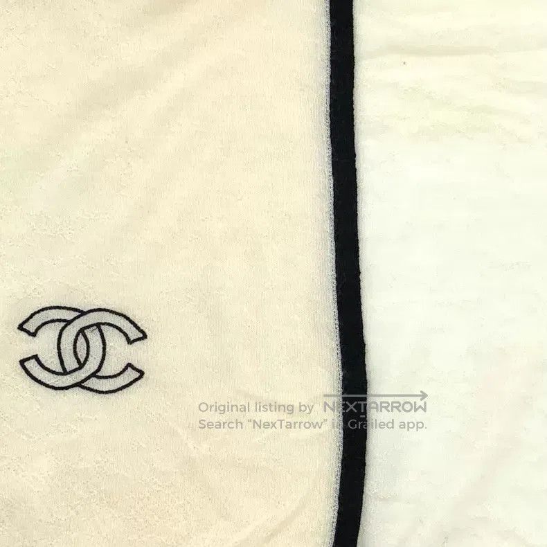 Chanel Chanel Beige double C embroidered cashmere scarf Size ONE SIZE - 7 Thumbnail