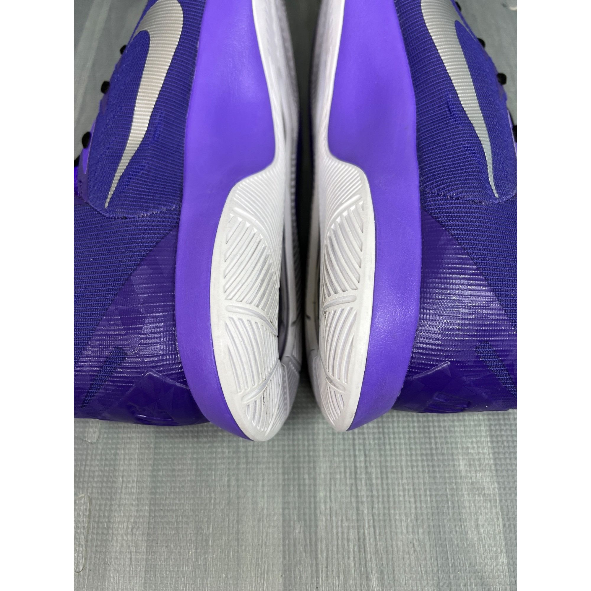 Nike Nike Lunar Hyperquickness Mens 12.5 Purple Basketball Shoes Size US 12.5 / EU 45-46 - 8 Thumbnail