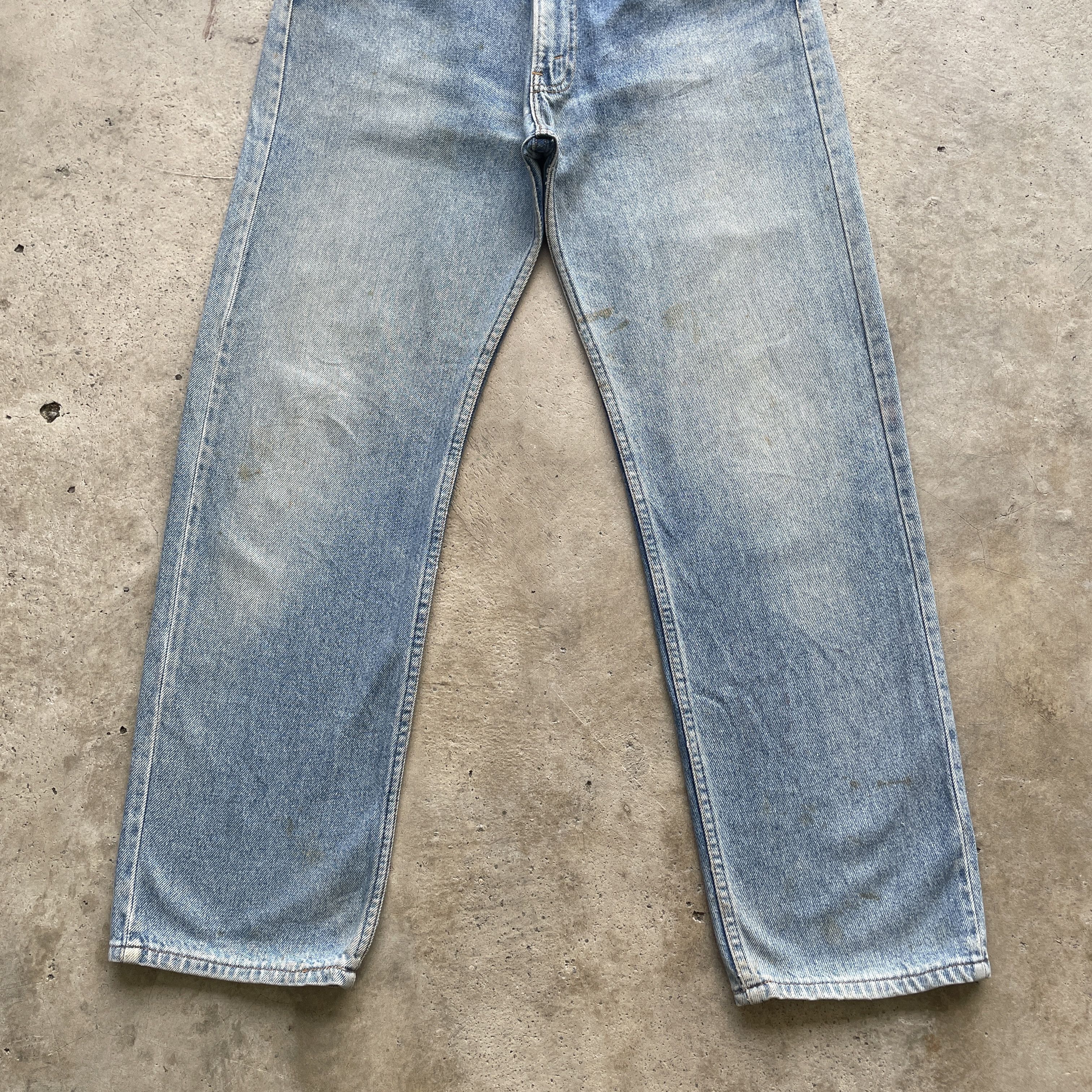 Levi's Vintage Clothing 1990s VINTAGE LEVI’S 505 MADE IN USA JEANS FADED PANTS Size US 33 - 4 Thumbnail
