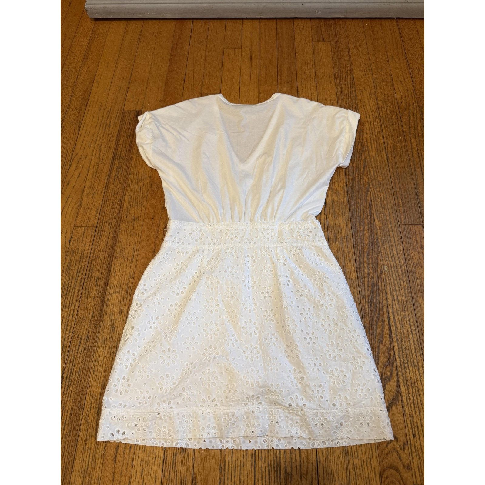 Veronica Beard Veronica Beard Dress Large White Eyelet V-Neck Pima Cotton Size L / US 10 / IT 46 - 9 Thumbnail
