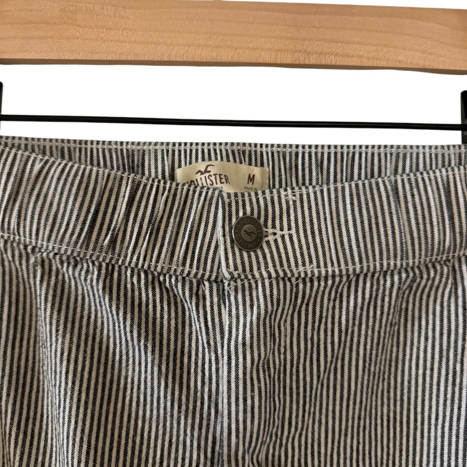 Hollister Hollister Capri Stretch Black & White Striped Skinny Leg Med Size 28" / US 6 / IT 42 - 5 Thumbnail