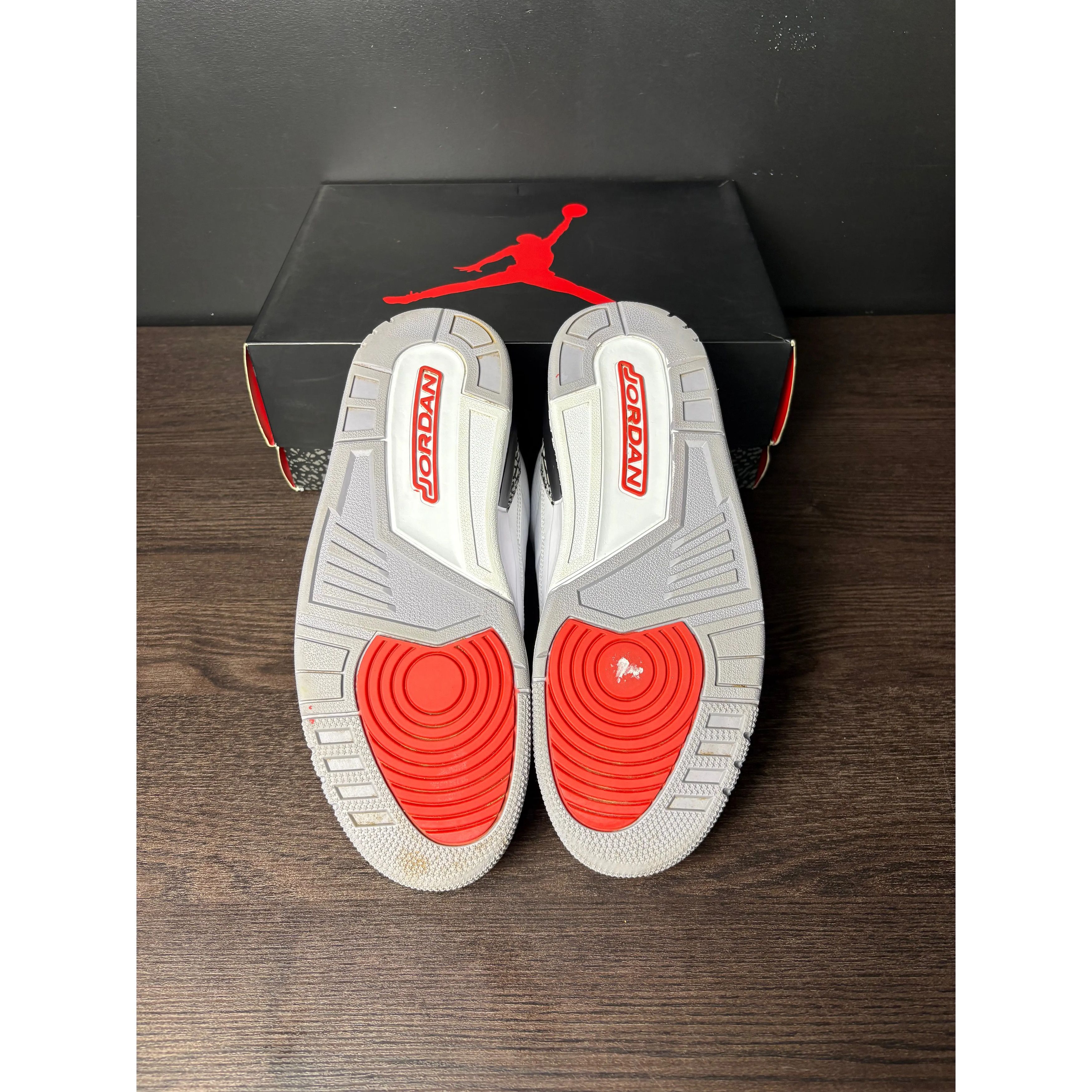 Jordan Brand Air Jordan 3 Retro "White Cement" '88 Dunk Contest (2013) **PRE-OWNED** - 9.5M Size US 9.5 / EU 42-43 - 5 Thumbnail