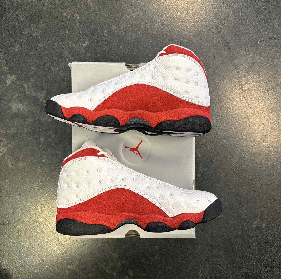 Nike Jordan 13 Chicago (2013) Size US 10.5 / EU 43-44 - 2 Thumbnail