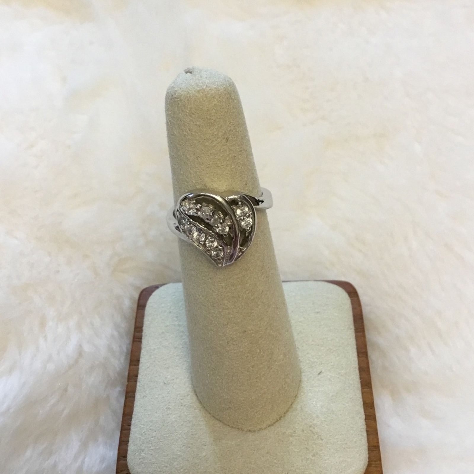 Other Sterling Silver Flower Crystals Ring Size ONE SIZE - 1 Thumbnail