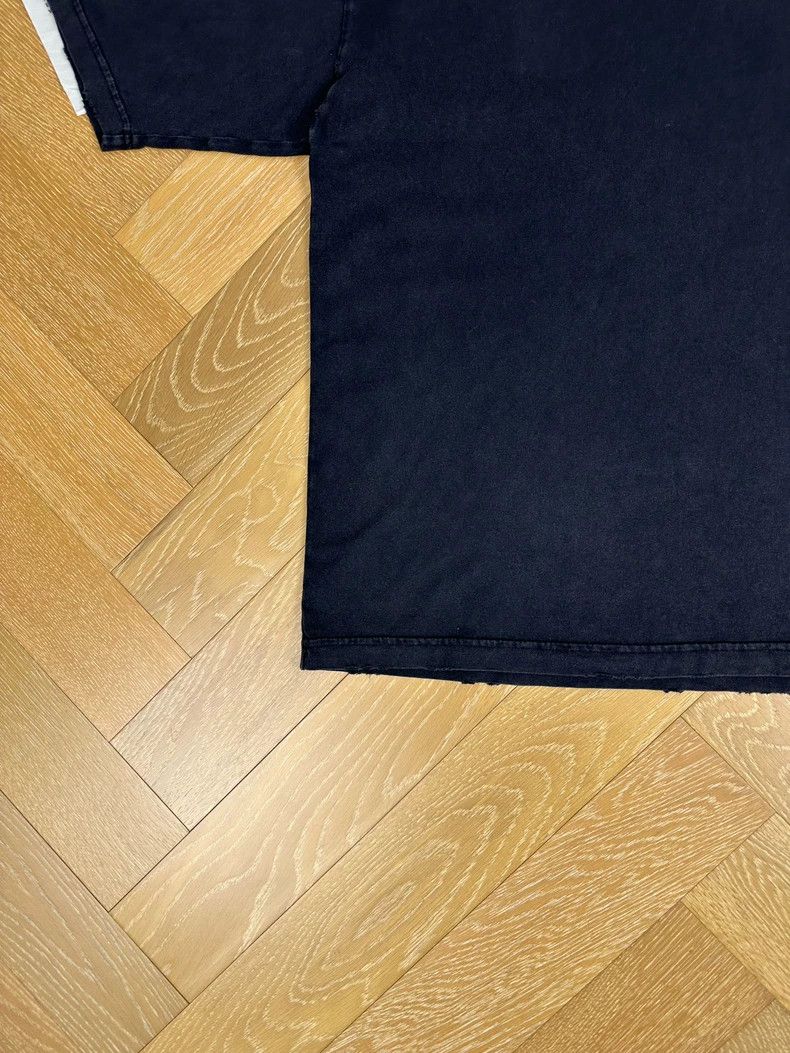 Balenciaga Balenciaga Aged Hole Plain Knit Short Sleeve T-Shirt Size US S / EU 44-46 / 1 - 4 Thumbnail