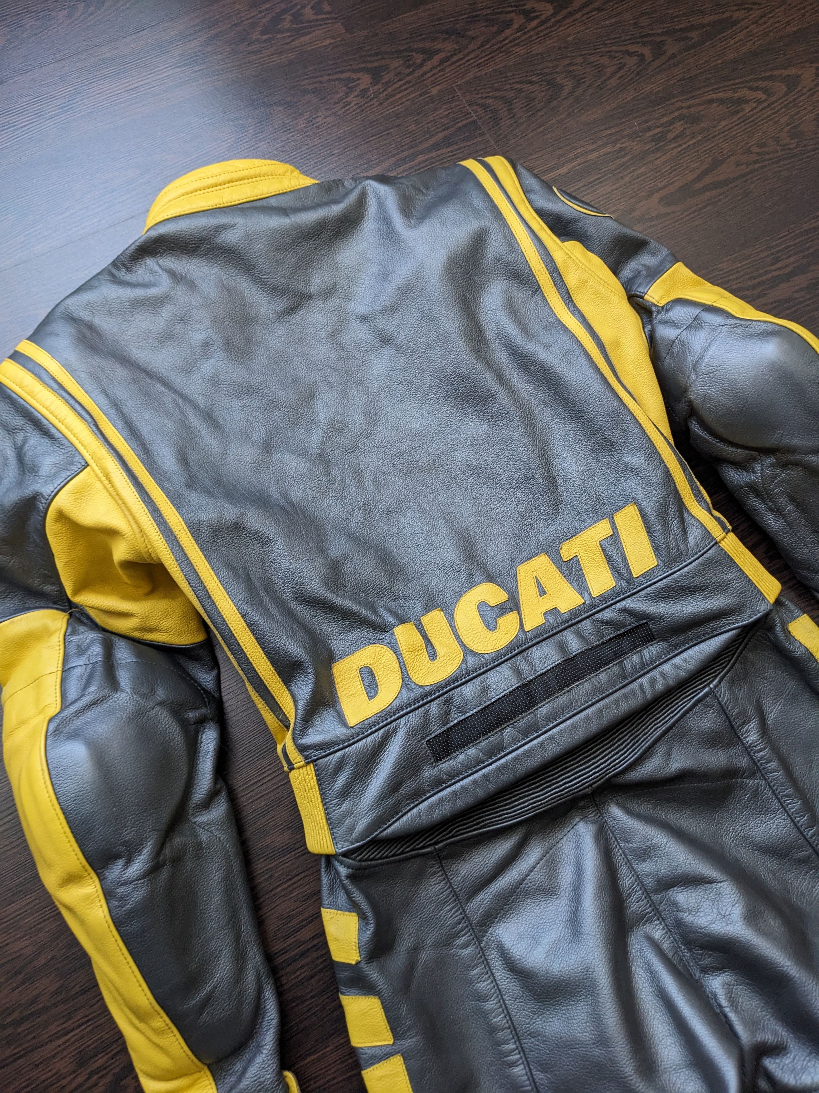 Dainese × Vintage Dainese Ducati Stripe 2 piece Suit Leather Moto Vintage 46 Size S / US 4 / IT 40 - 8 Thumbnail