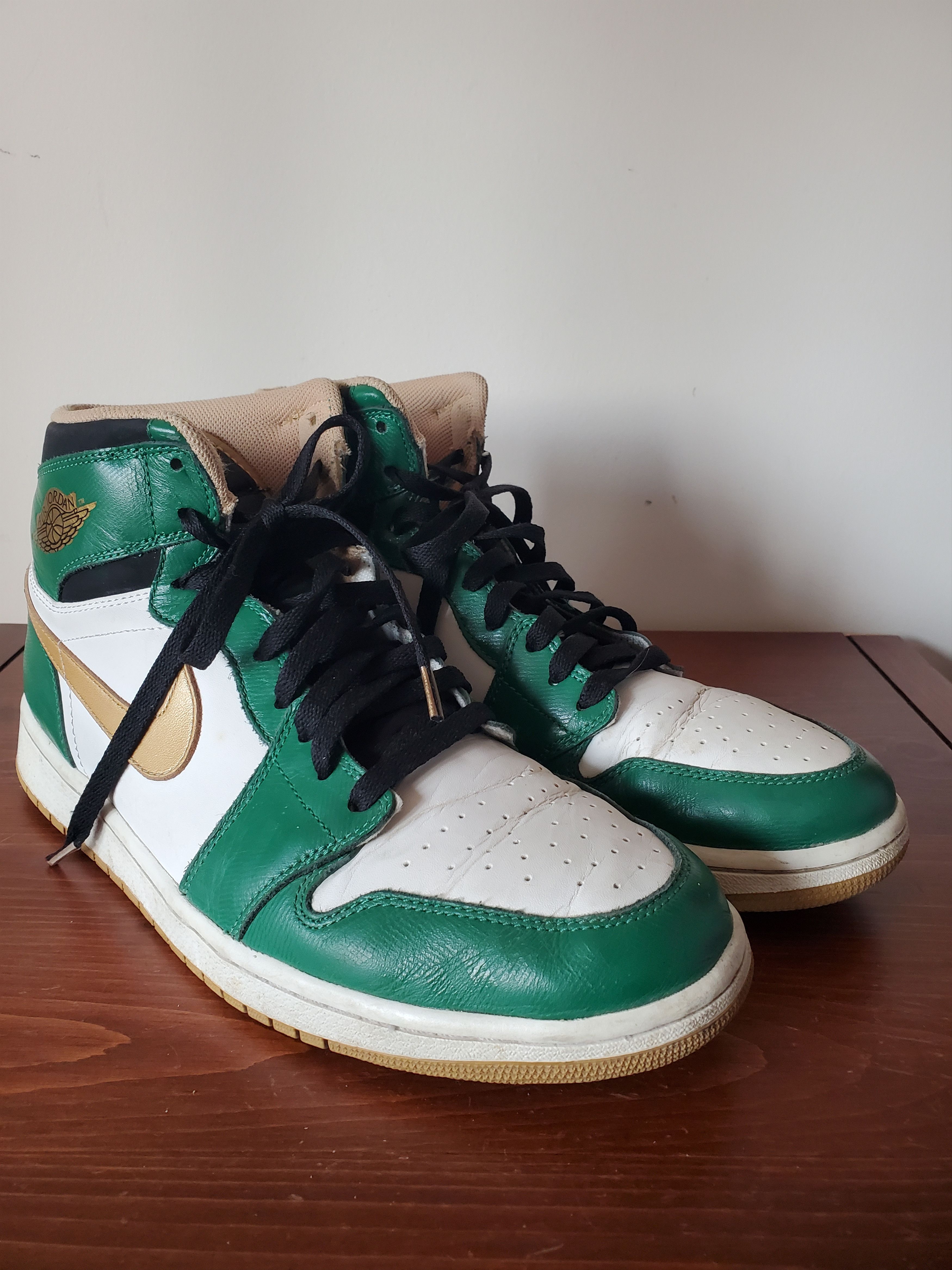 Jordan Brand 2013 Air Jordan 1 Retro High OG "Celtics" Size US 12 / EU 45 - 7 Thumbnail