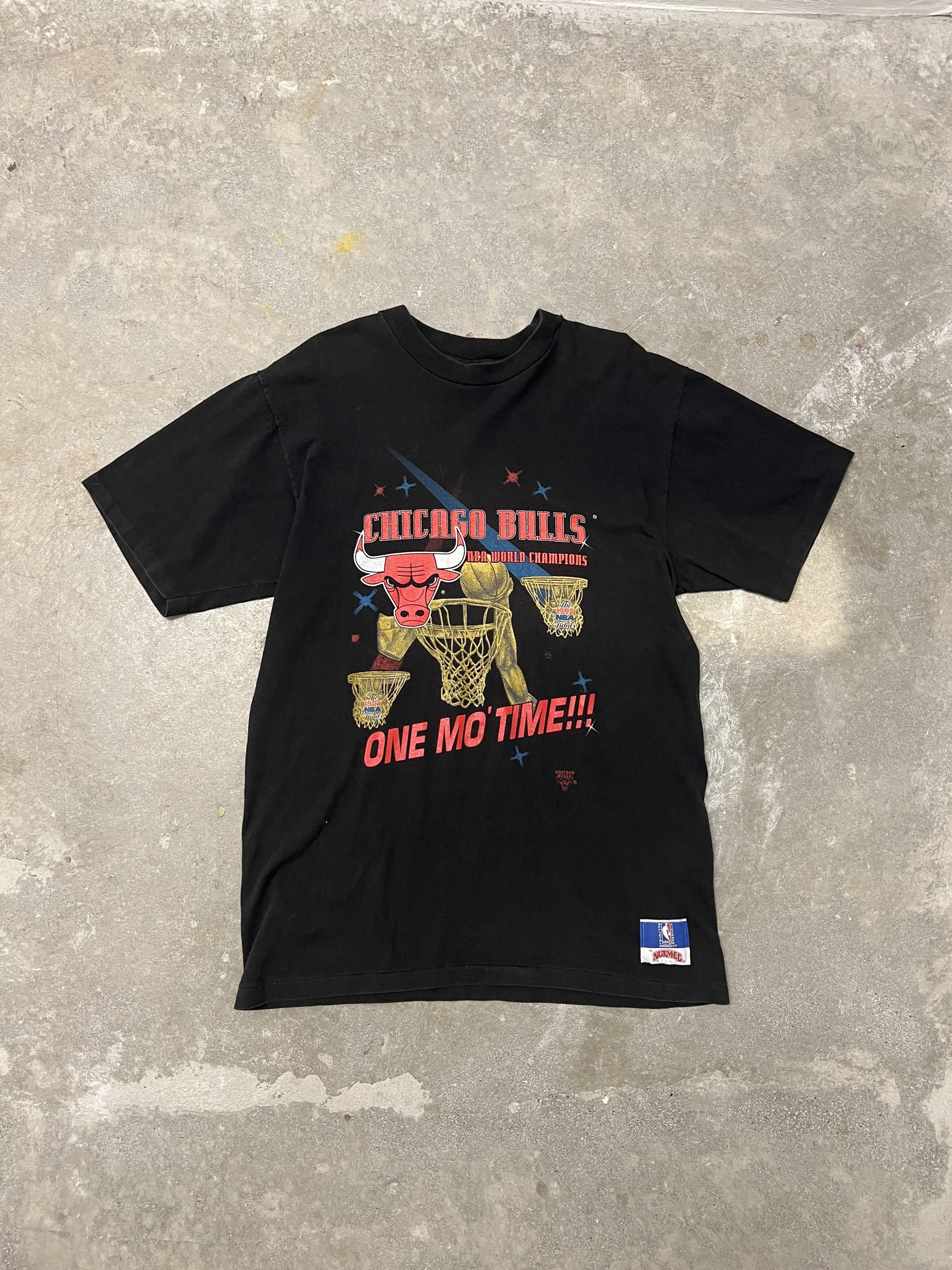 Image of 1993 Chicago Bulls "one Mo Time" Nba World Champions Tee in Black, Men's (Size XL)