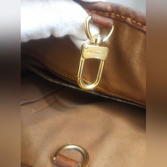 Louis Vuitton Louis Vuitton Monogram Batignolles Horizontal Shoulder Bag Size ONE SIZE - 8 Thumbnail