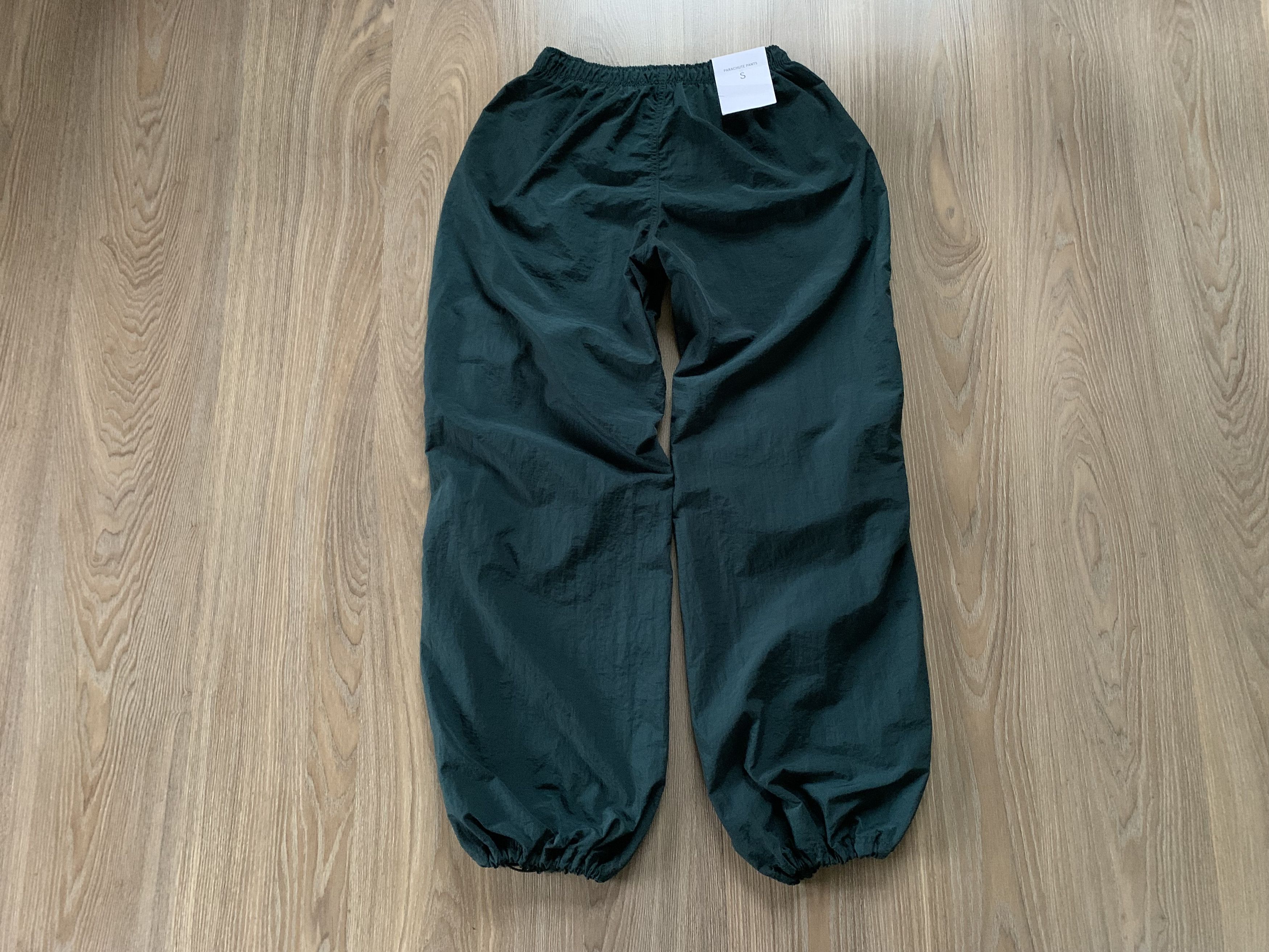Bershka Bershka Parachute Cargo Pants Elastic Waist Size 28" / US 6 / IT 42 - 3 Thumbnail