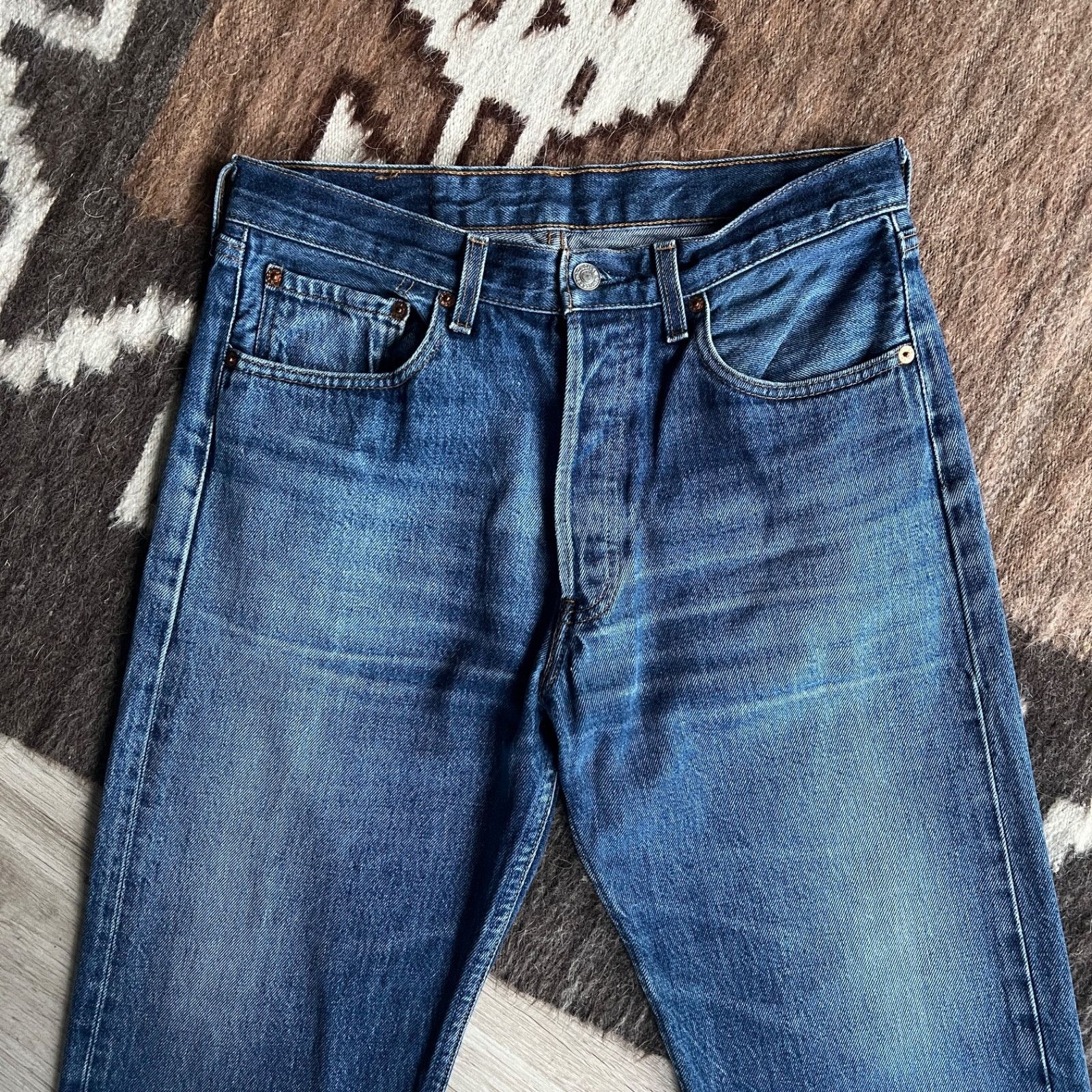 Levi's Levi’s 501 Vintage Medium Blue Button Fly USA Jeans 9784AC Size US 31 - 6 Thumbnail