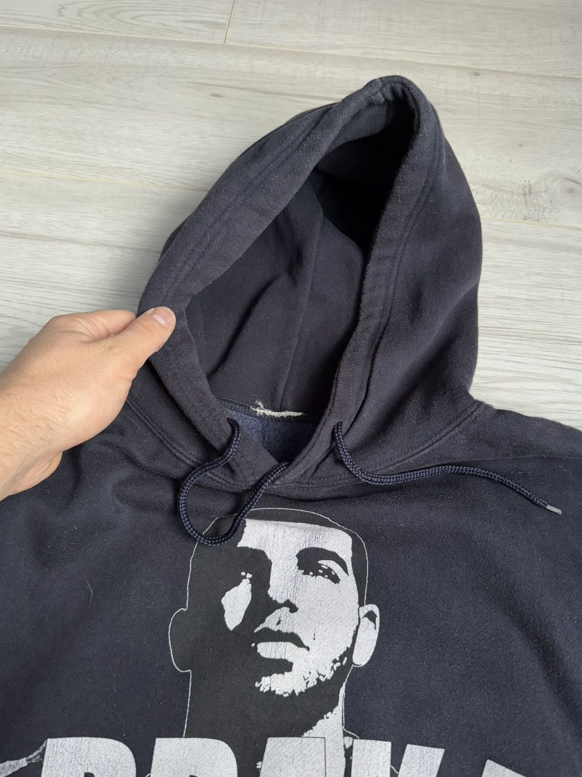 Band Tees × Rap Tees × Vintage Vintage Faded black Hoodie Drake logo Size US M / EU 48-50 / 2 - 3 Thumbnail