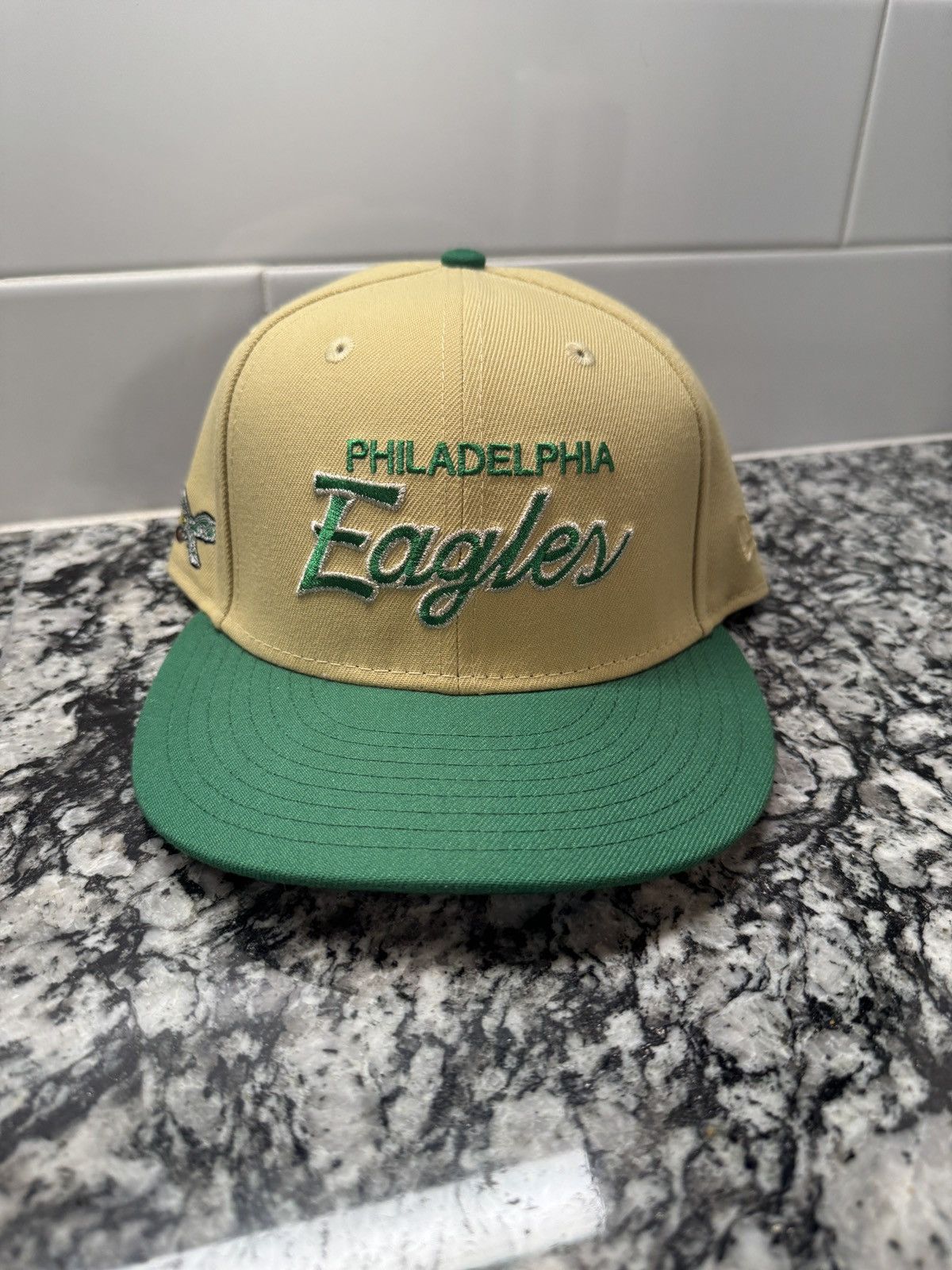 New Era New Era x Hat Club Philadelphia Eagles Fitted Hat Size 7 1/2 Size ONE SIZE - 1 Thumbnail