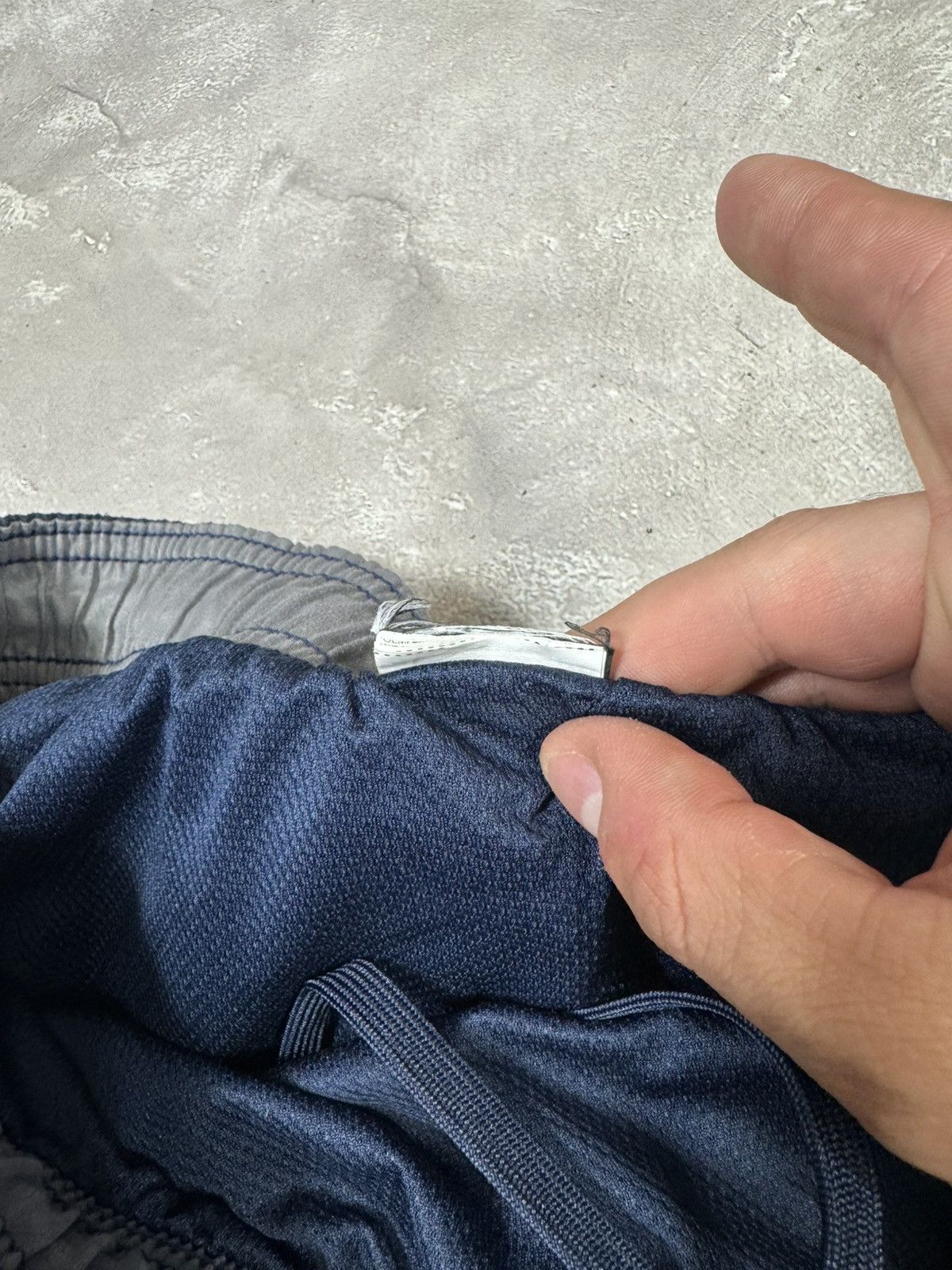 Vintage Vintage Nike Nylon Swimming Short Size US 32 / EU 48 - 7 Thumbnail