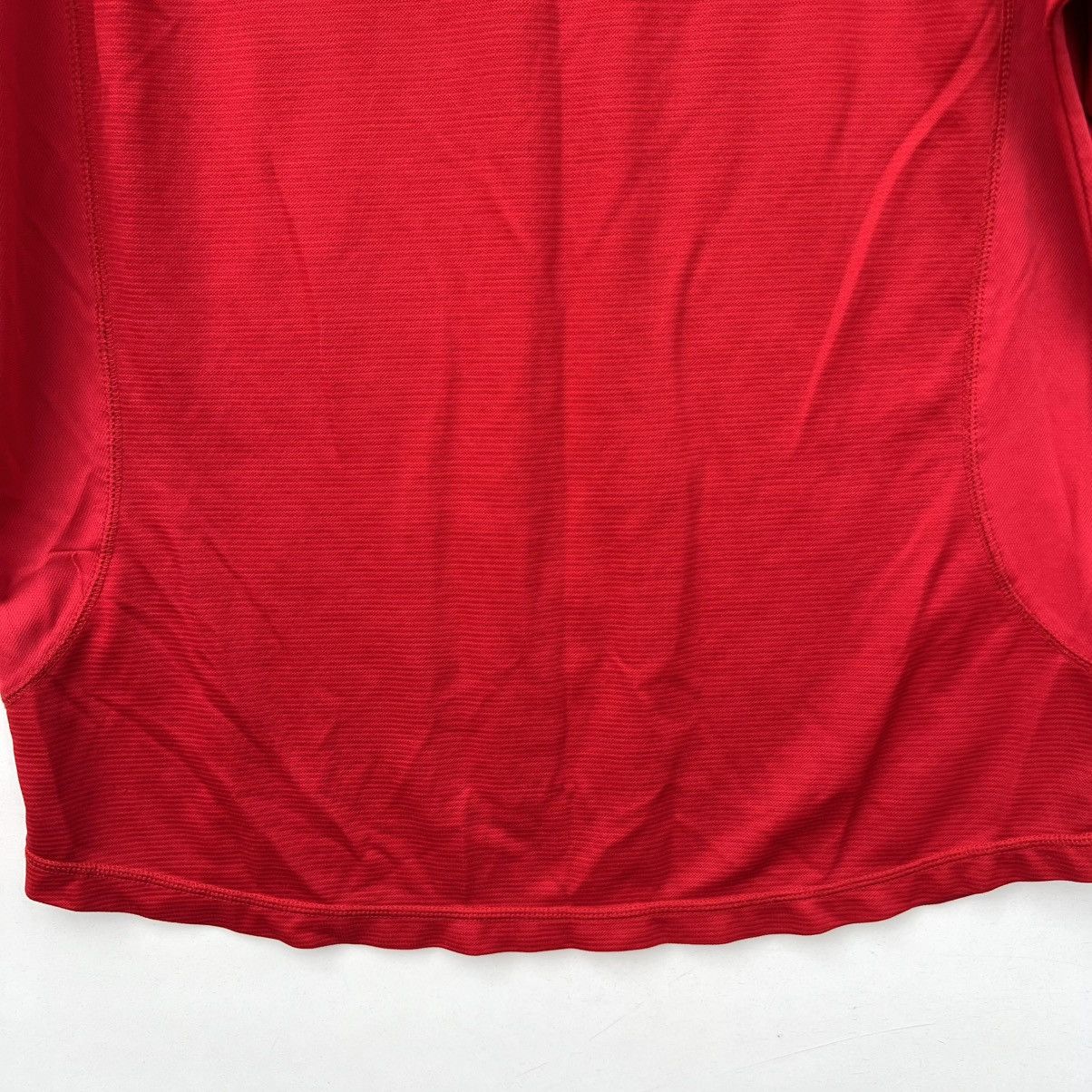 Umbro Vintage Manchester United 2000 2002 FOOTBALL soccer jersey Size US L / EU 52-54 / 3 - 13 Thumbnail