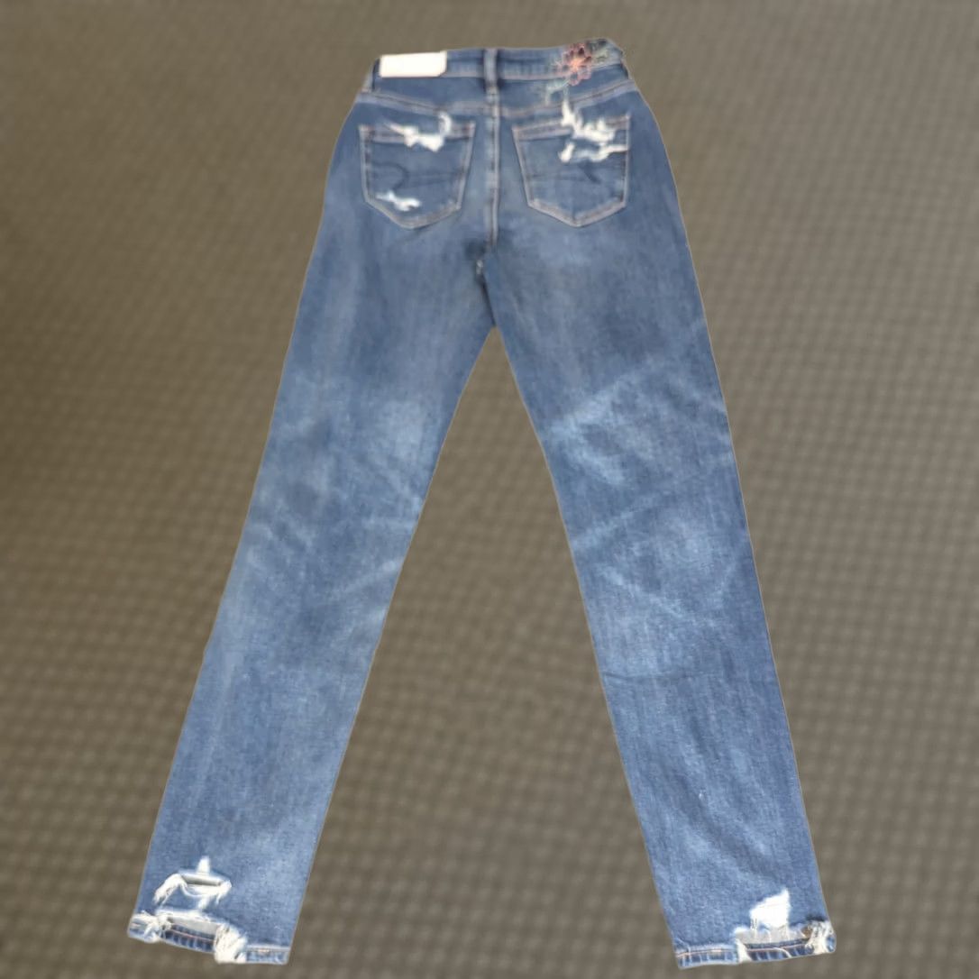 American Eagle Outfitters NEW Threat Whiskey Factory Distressed Mom Ankle Jeans Mens Truck Size Reset Ordered Boutique Size 24" / US 00 / IT 34 - 1 Thumbnail